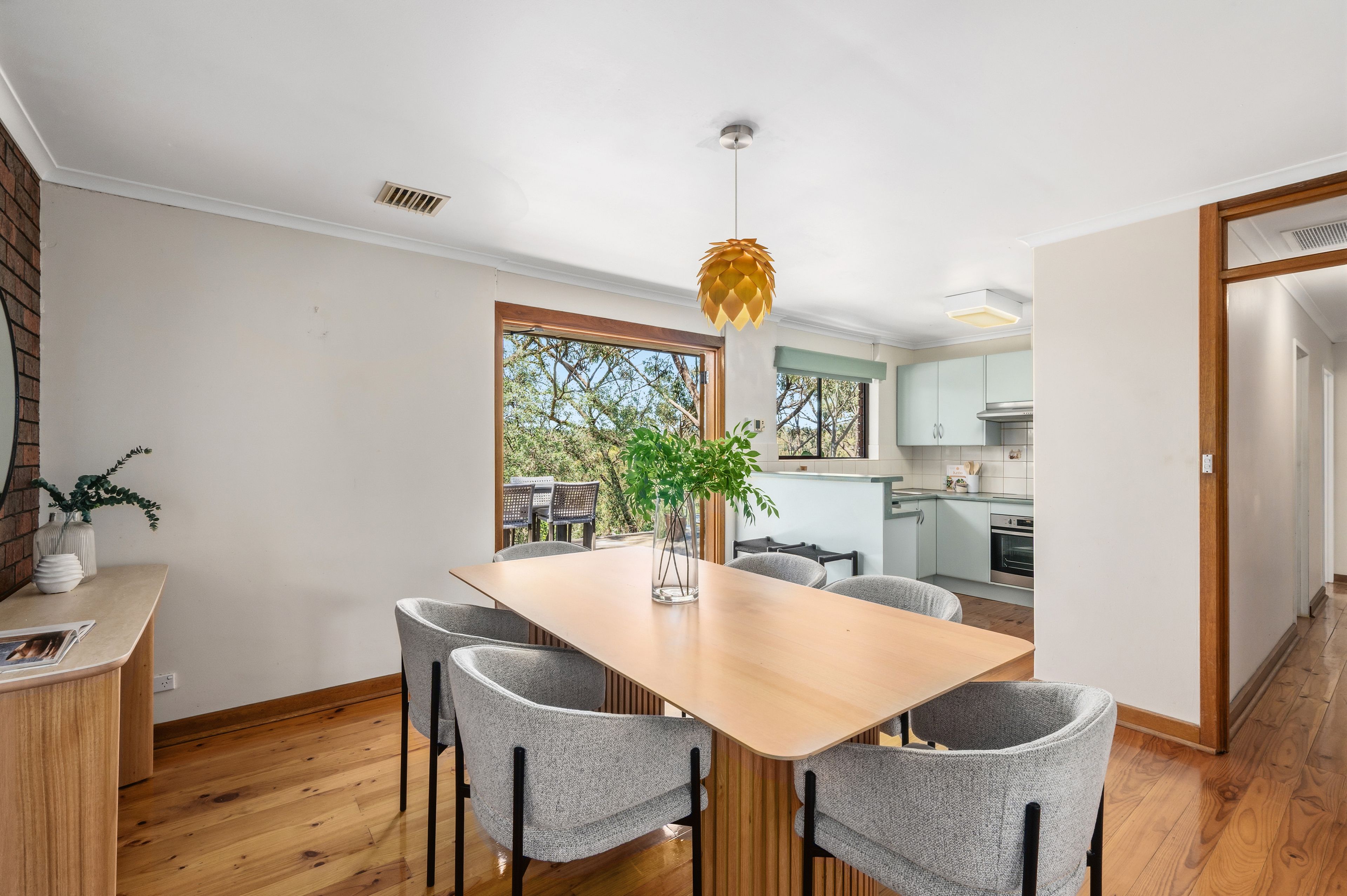 26 Orleana Street — photo 9 of 28