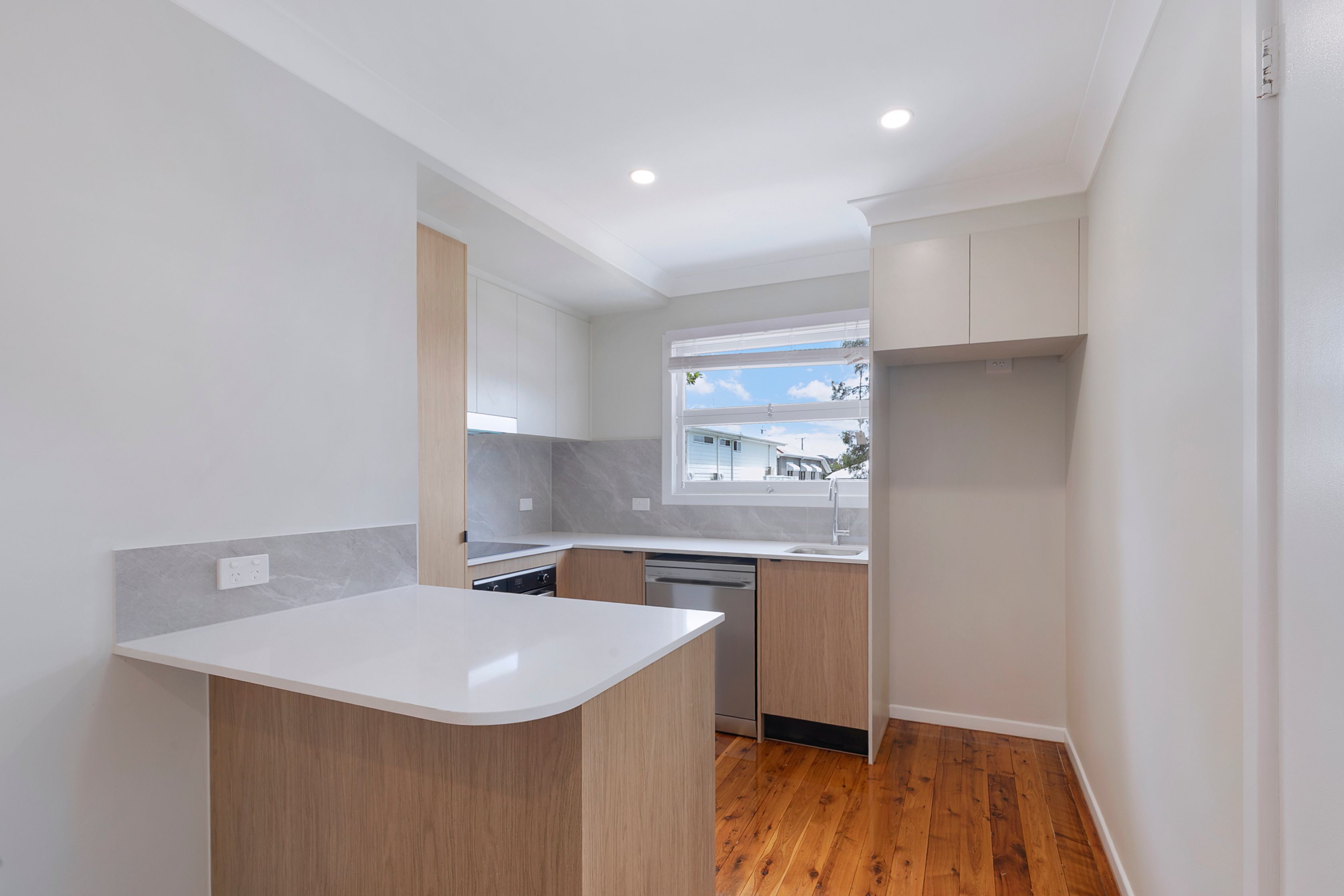 28 Hilda Street — photo 9 of 12