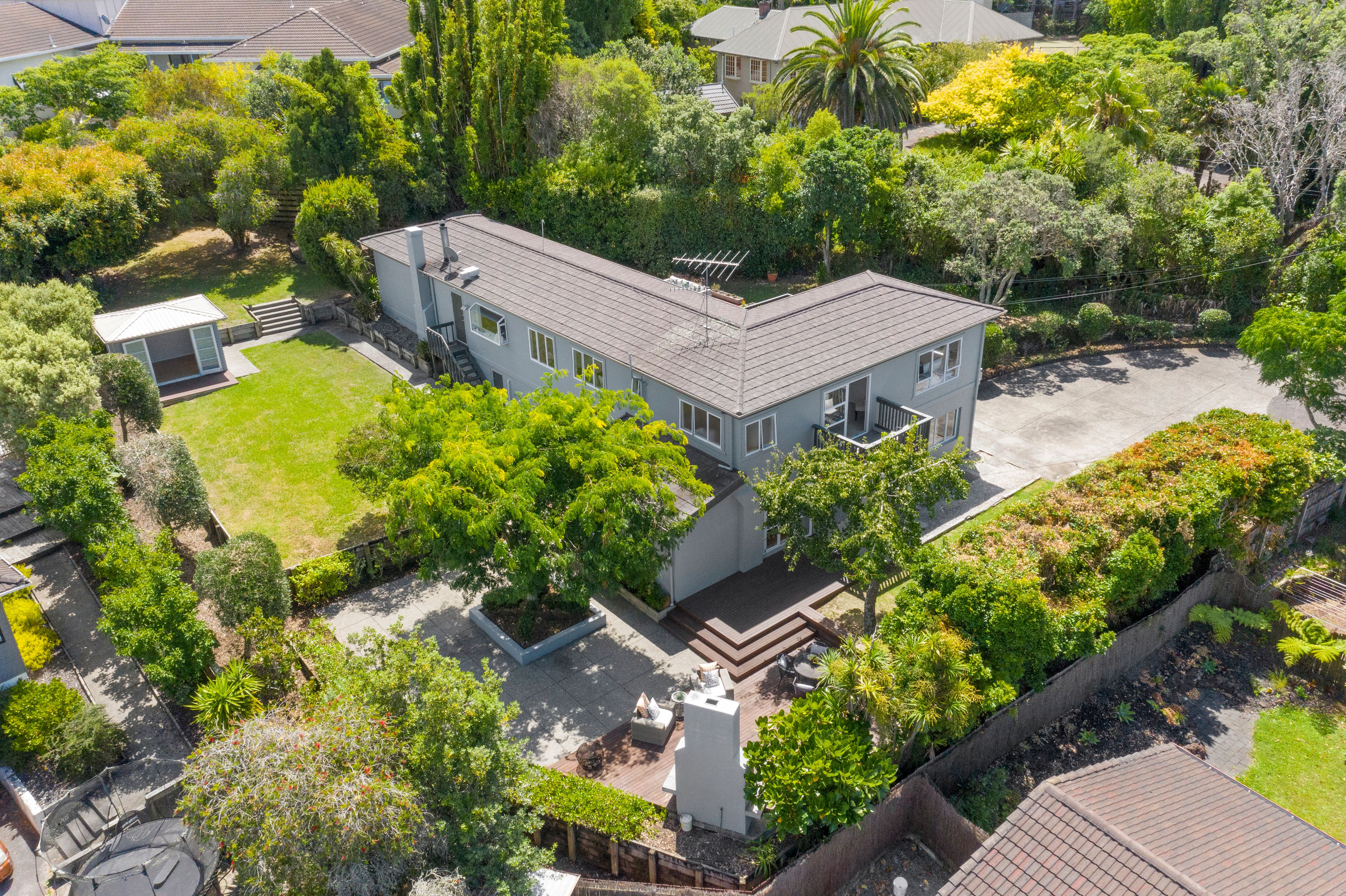 207 Lake Road, Belmont, North Shore City