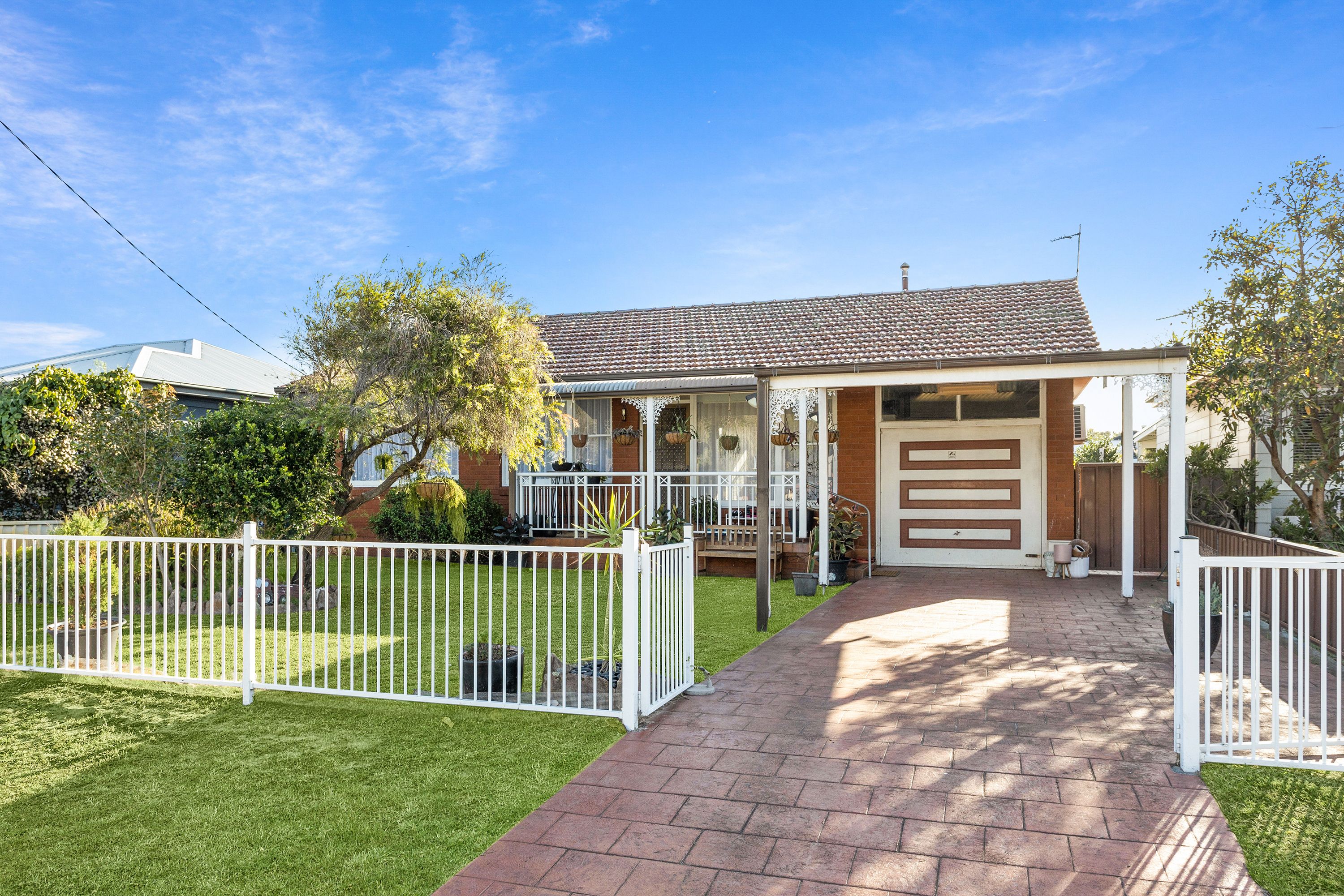 28 Ocean Street, Windang, NSW 2528