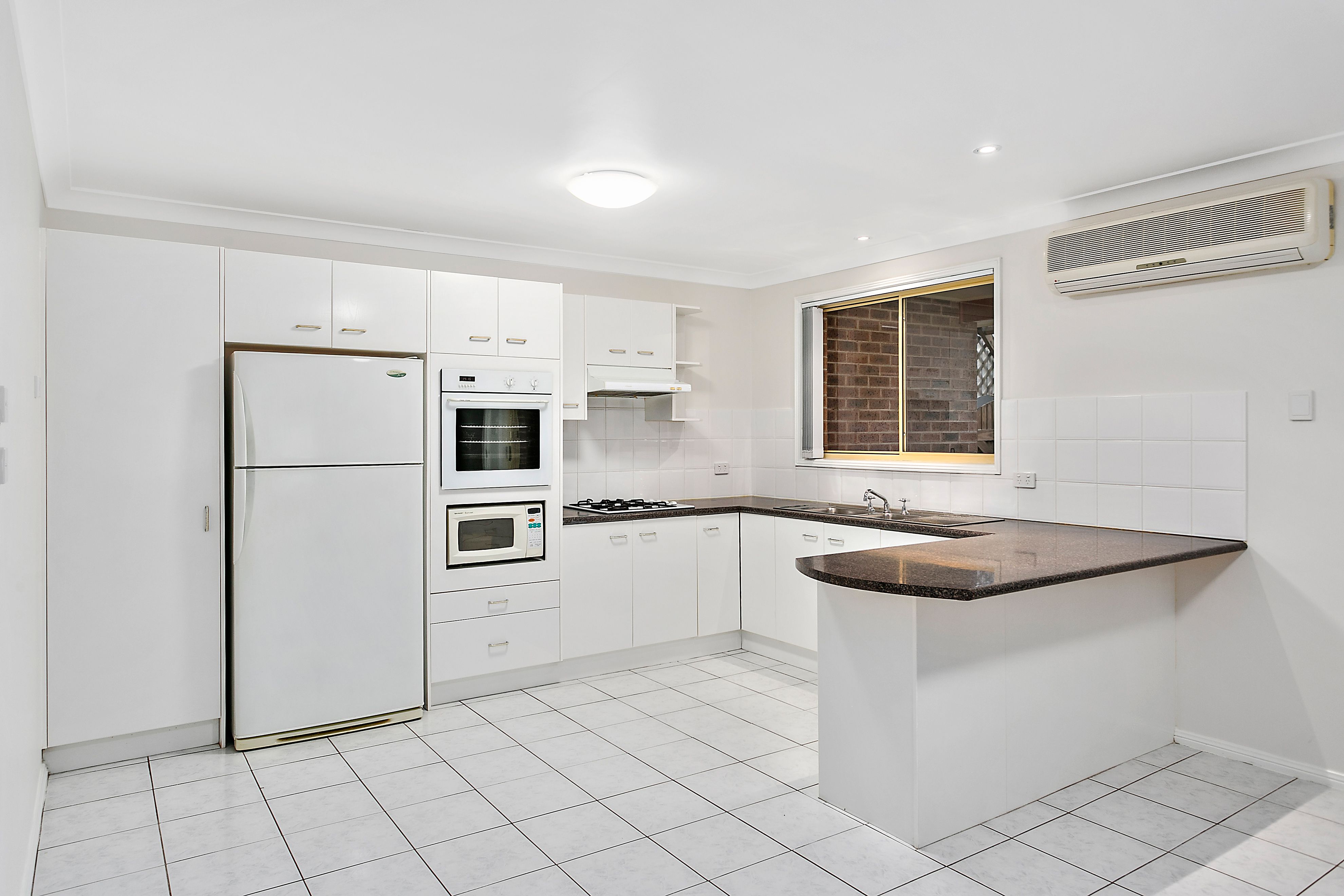 2/12 Borang Place, Flinders, NSW 2529