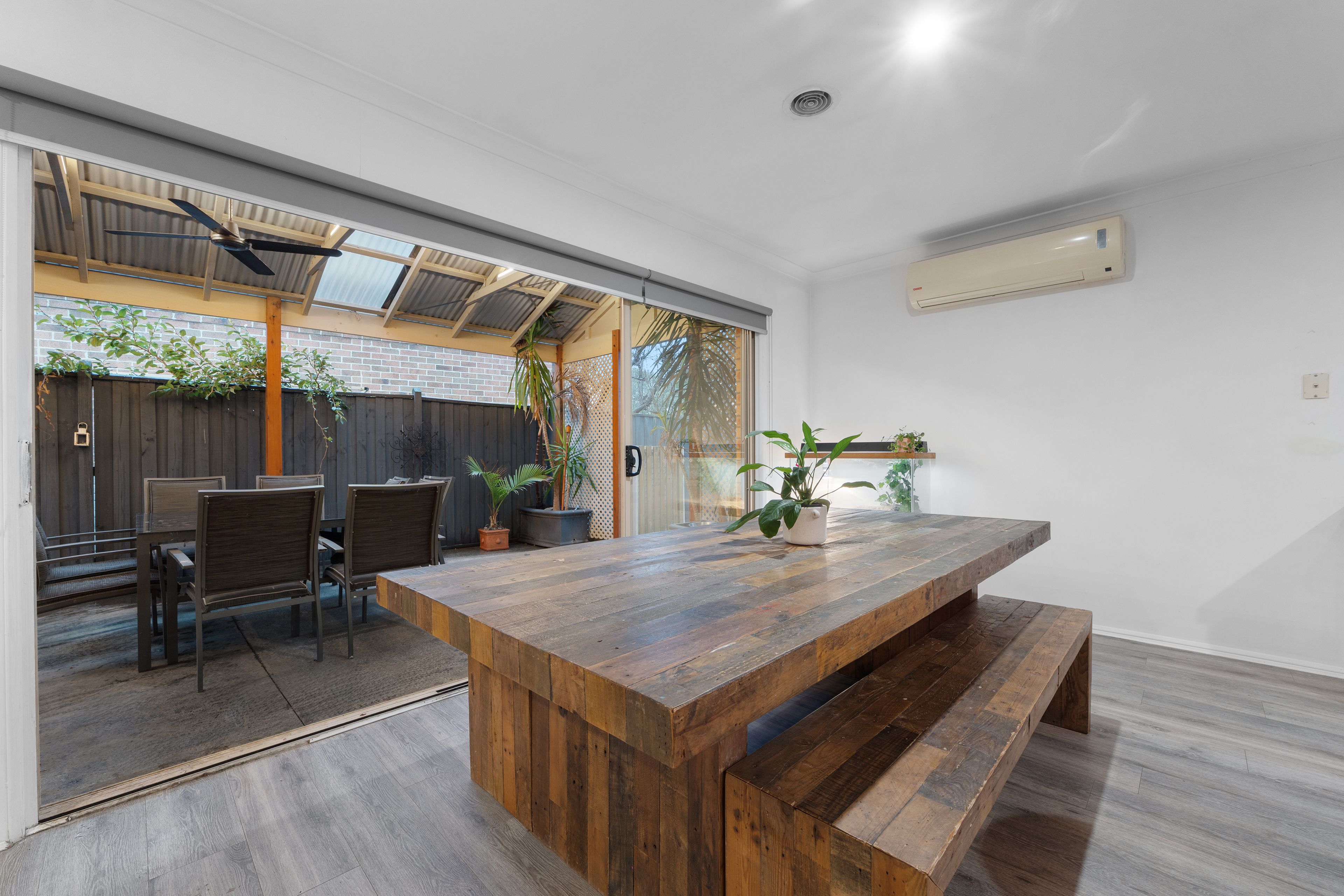 2 Sanctuary Crescent — photo 15 of 20