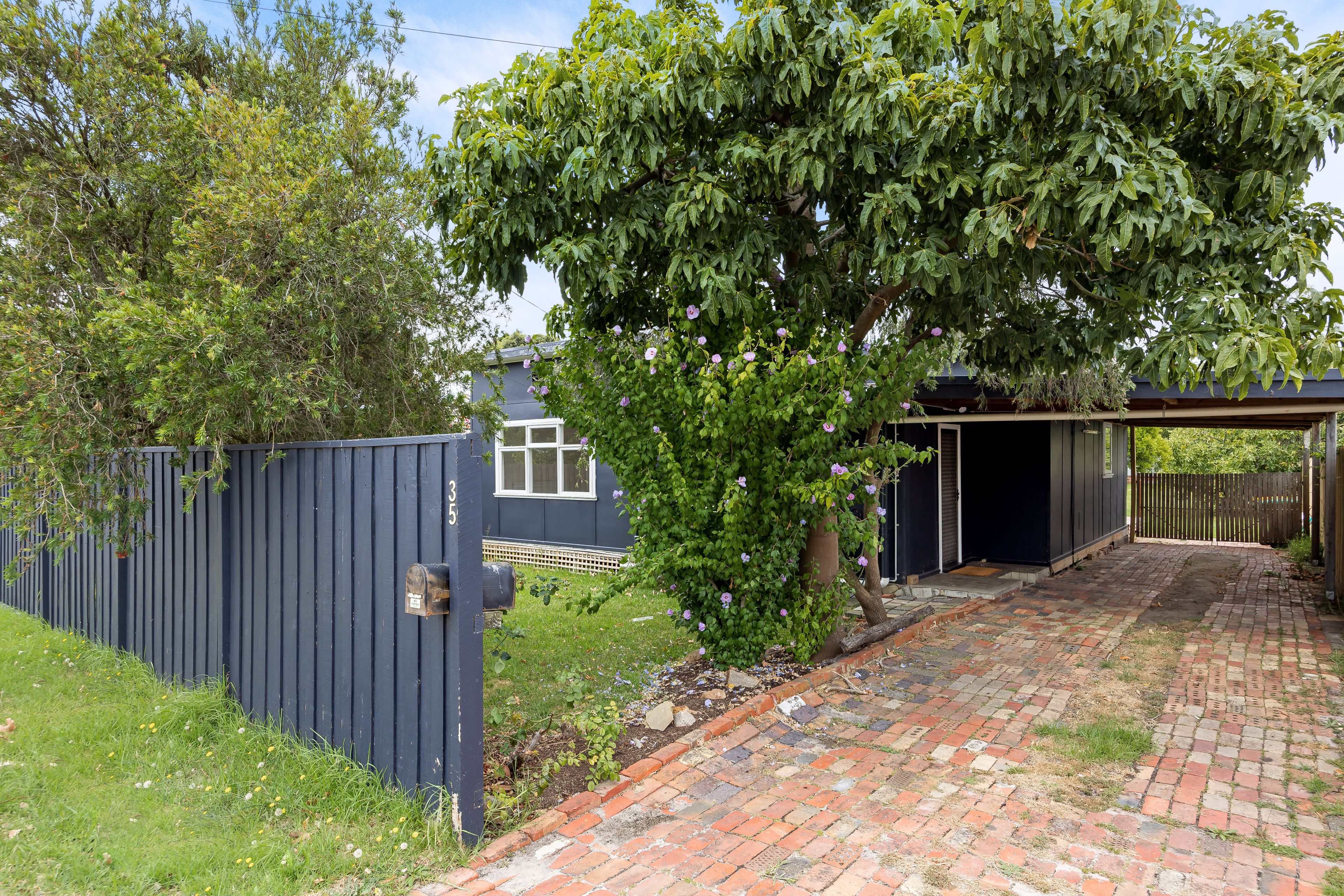 35 Leon Avenue, Rosebud VIC 3939