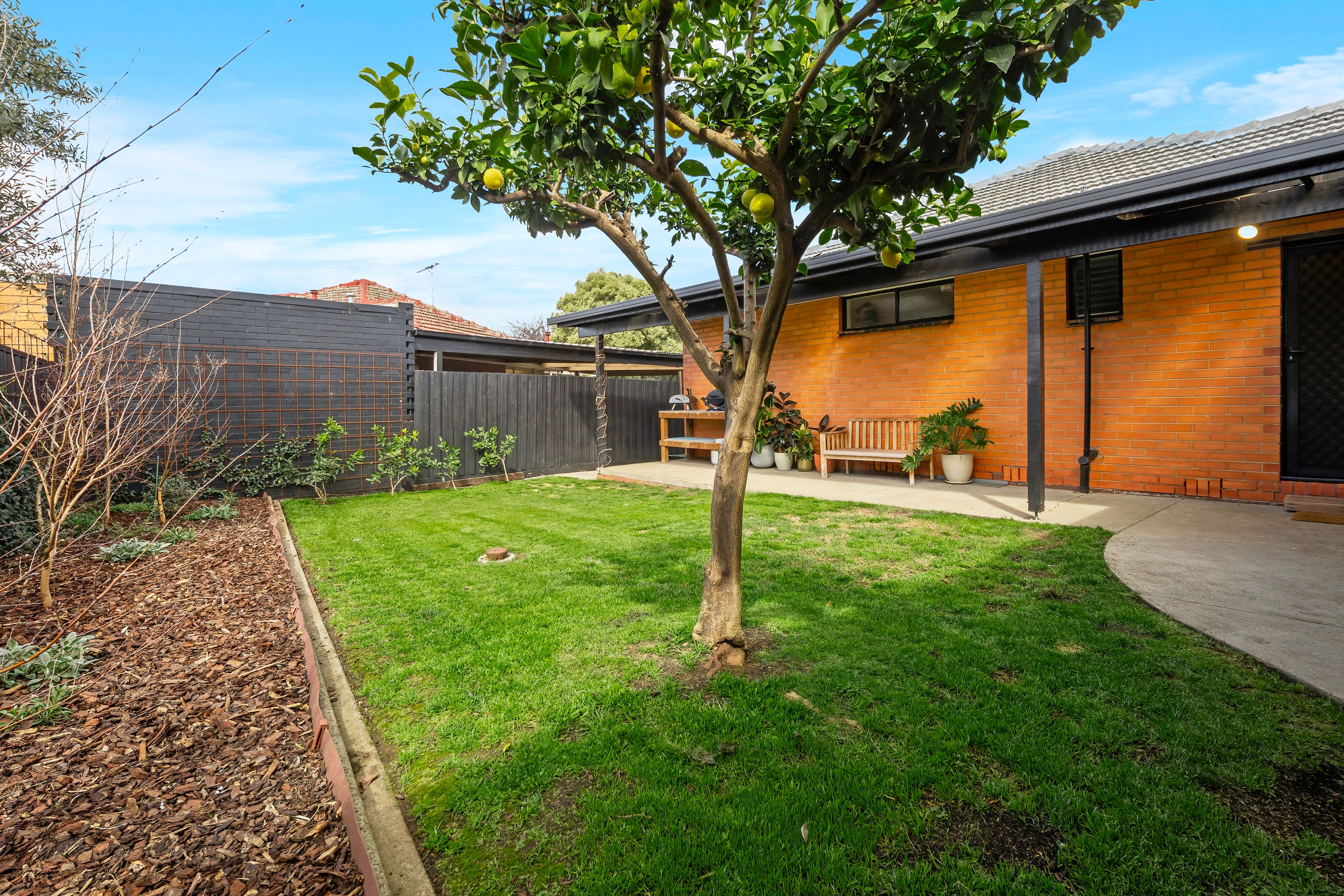 2 Kingsford Street — photo 15 of 21