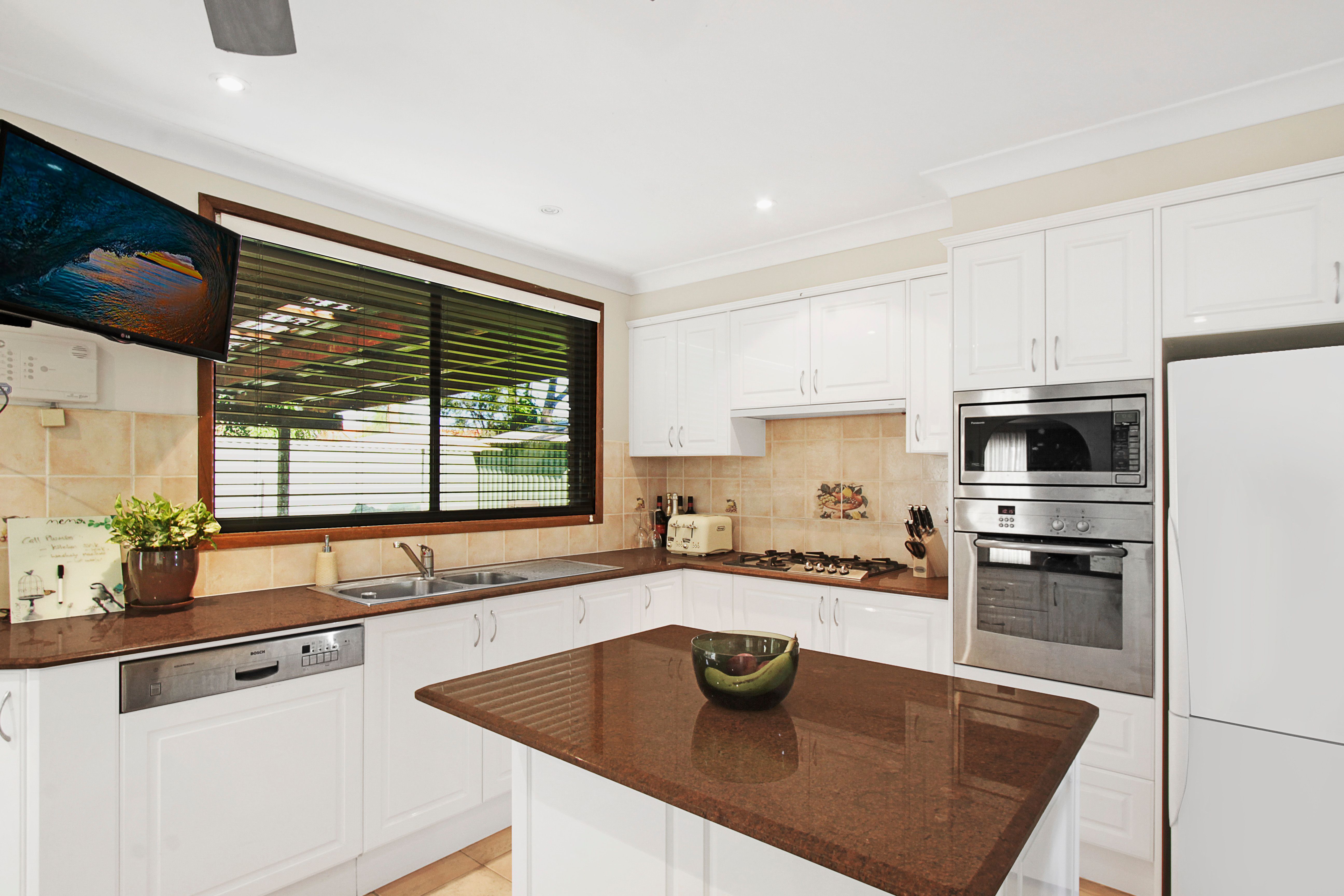 14 Christie Street, Prairiewood, NSW 2176