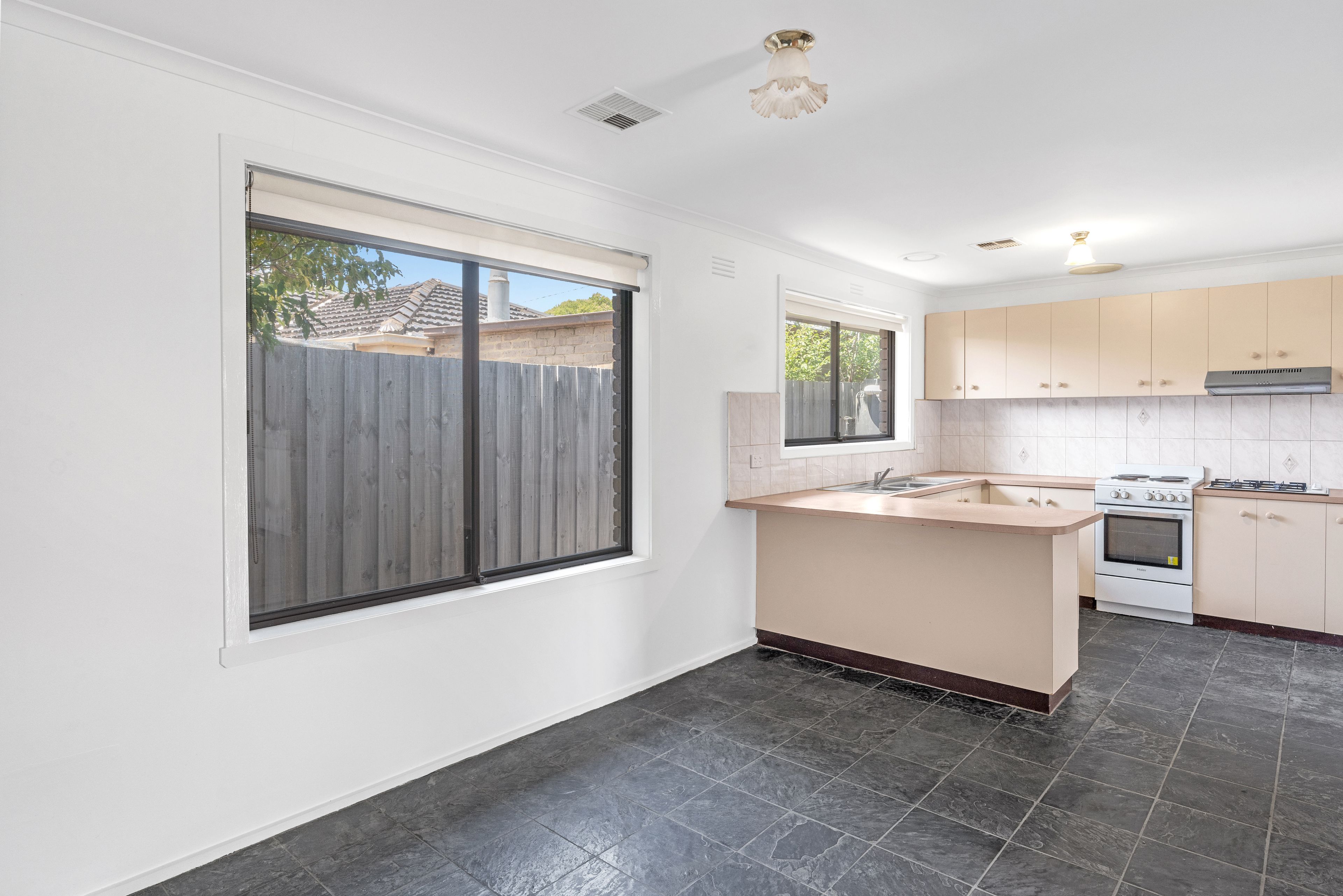 8 McKellar Avenue, Hoppers Crossing, VIC 3029