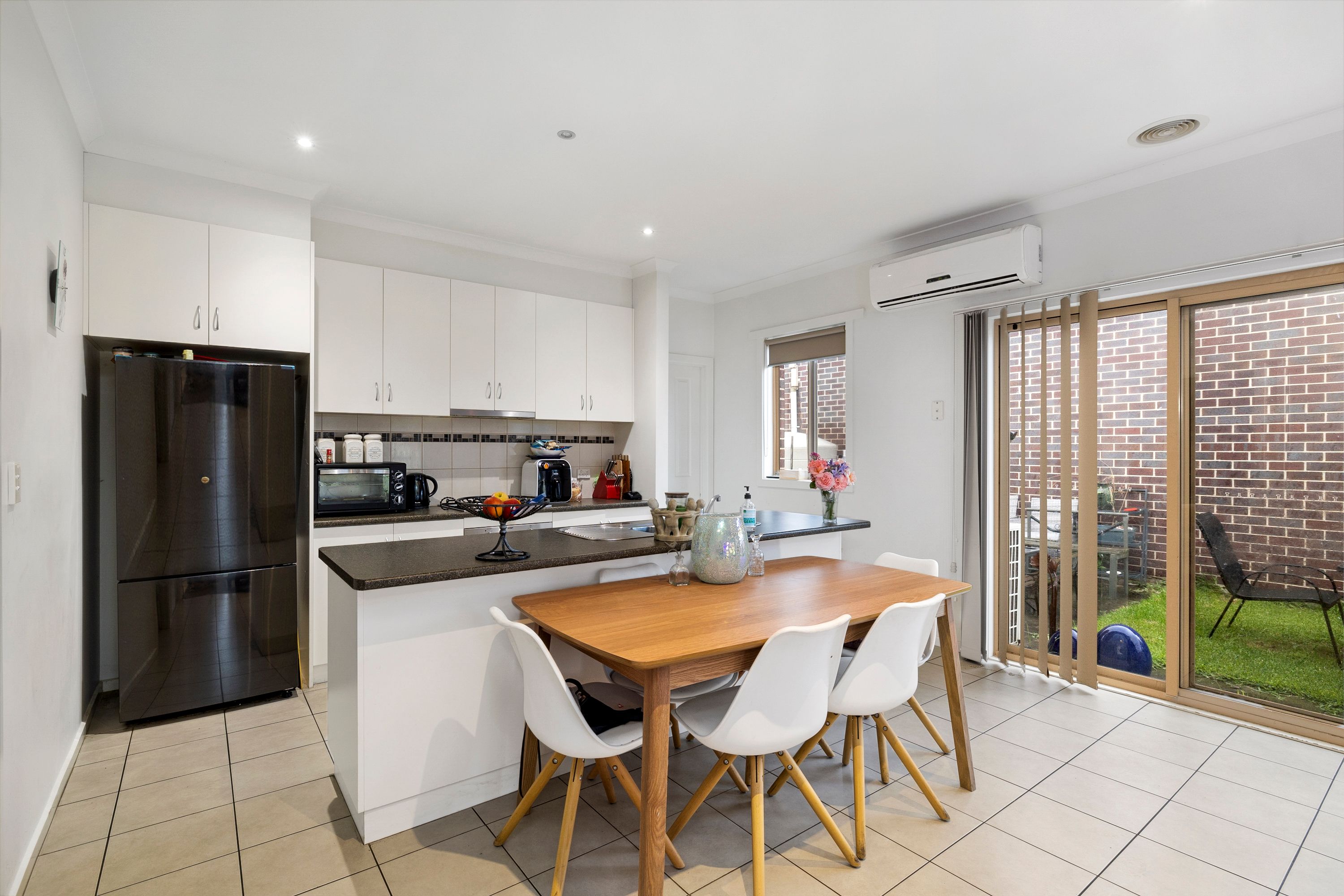 2/8 Alexandra Street, Sebastopol, VIC 3356
