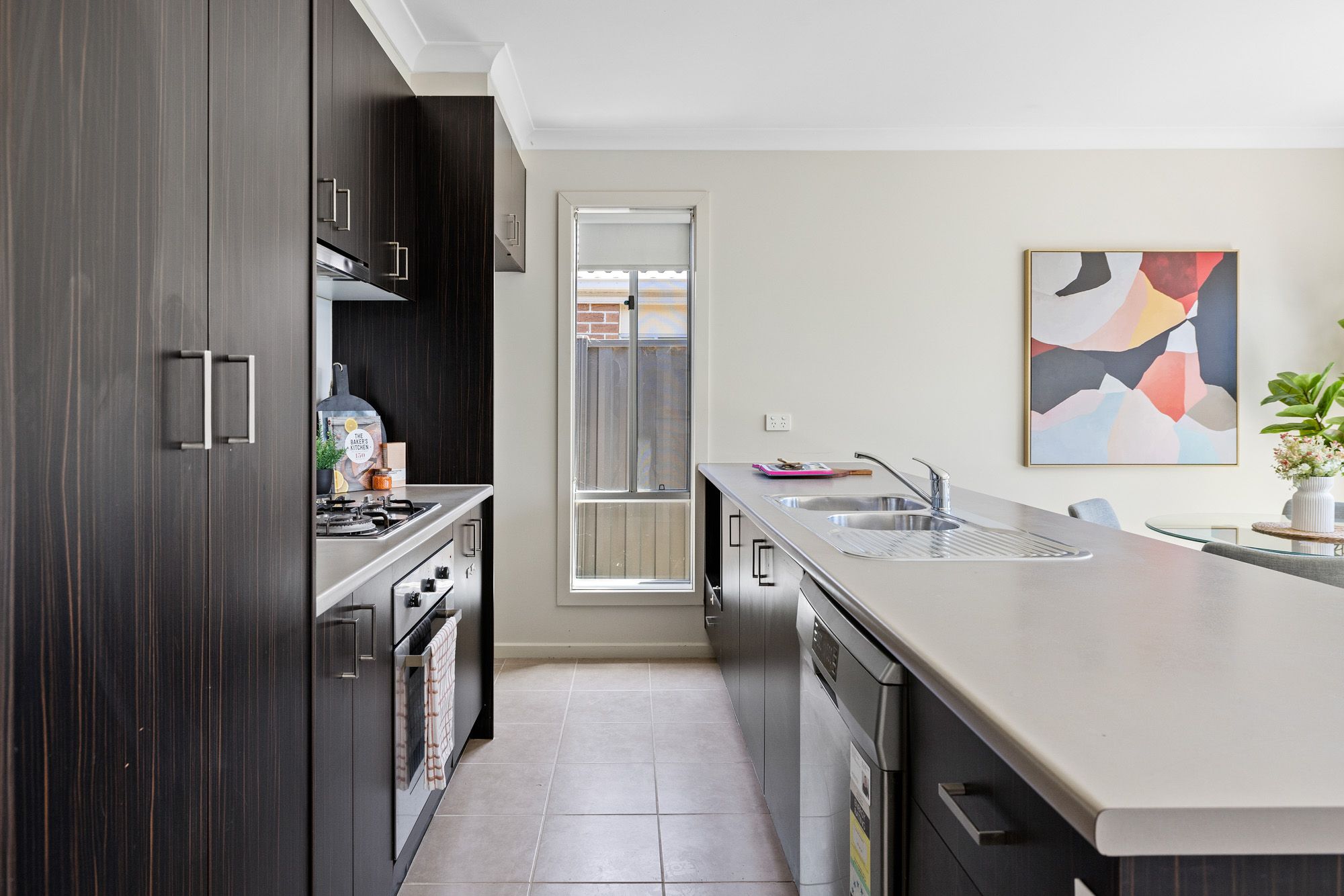 1/8 Flower Gum Crescent, Tarneit, VIC 3029