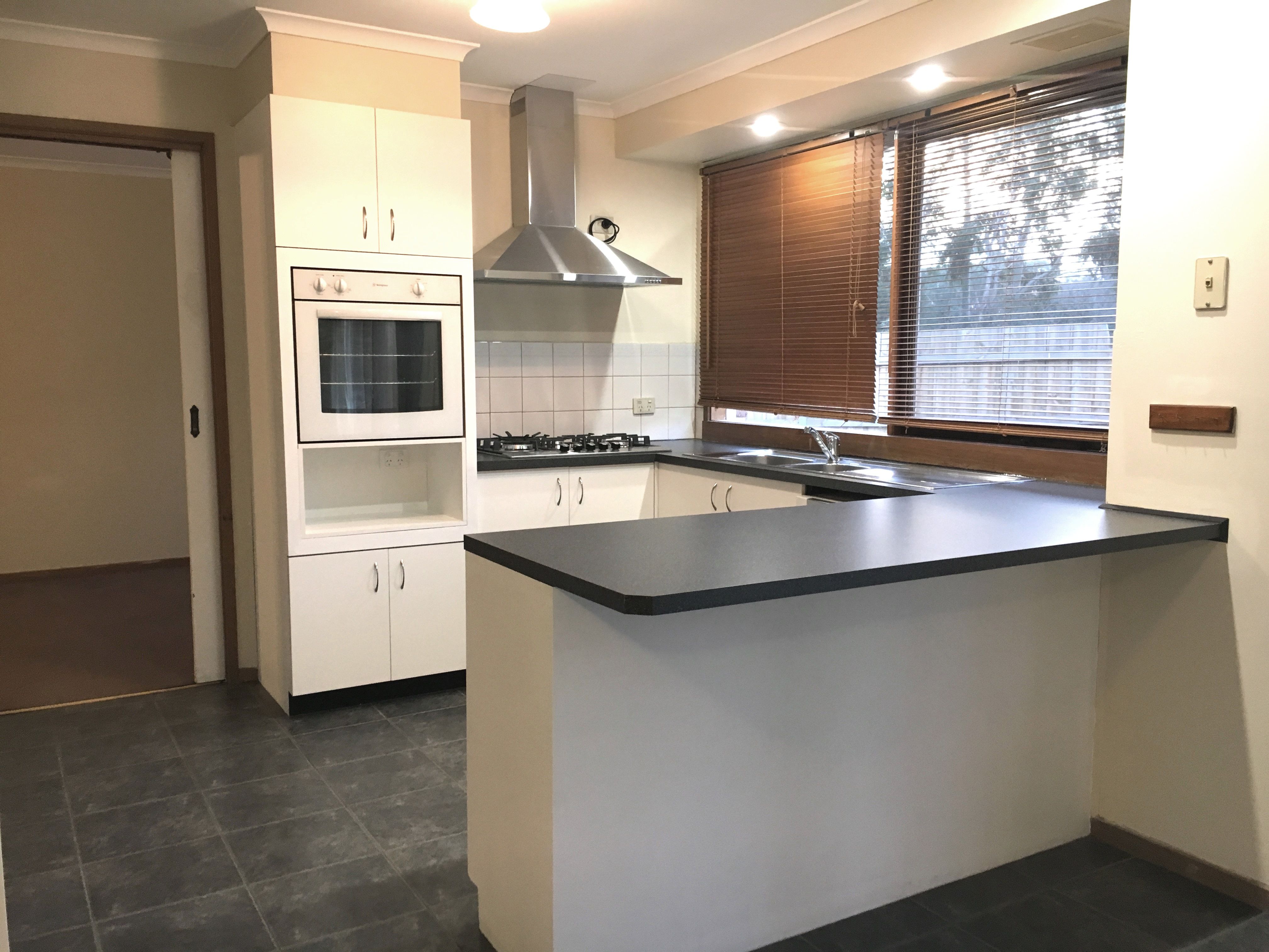 5 Moffat Close, Endeavour Hills, VIC 3802