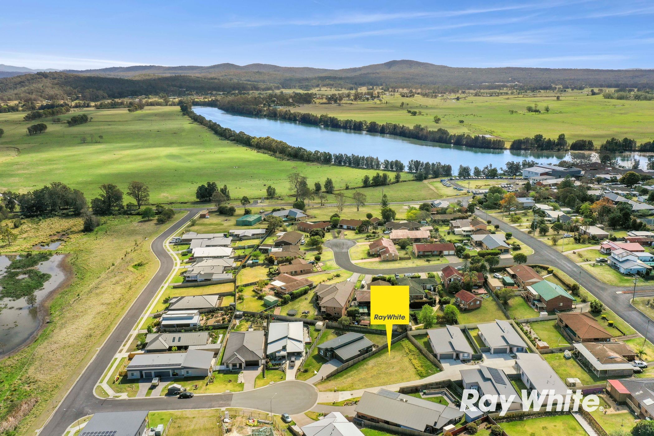 9 Shorthorn Close, Moruya, NSW 2537