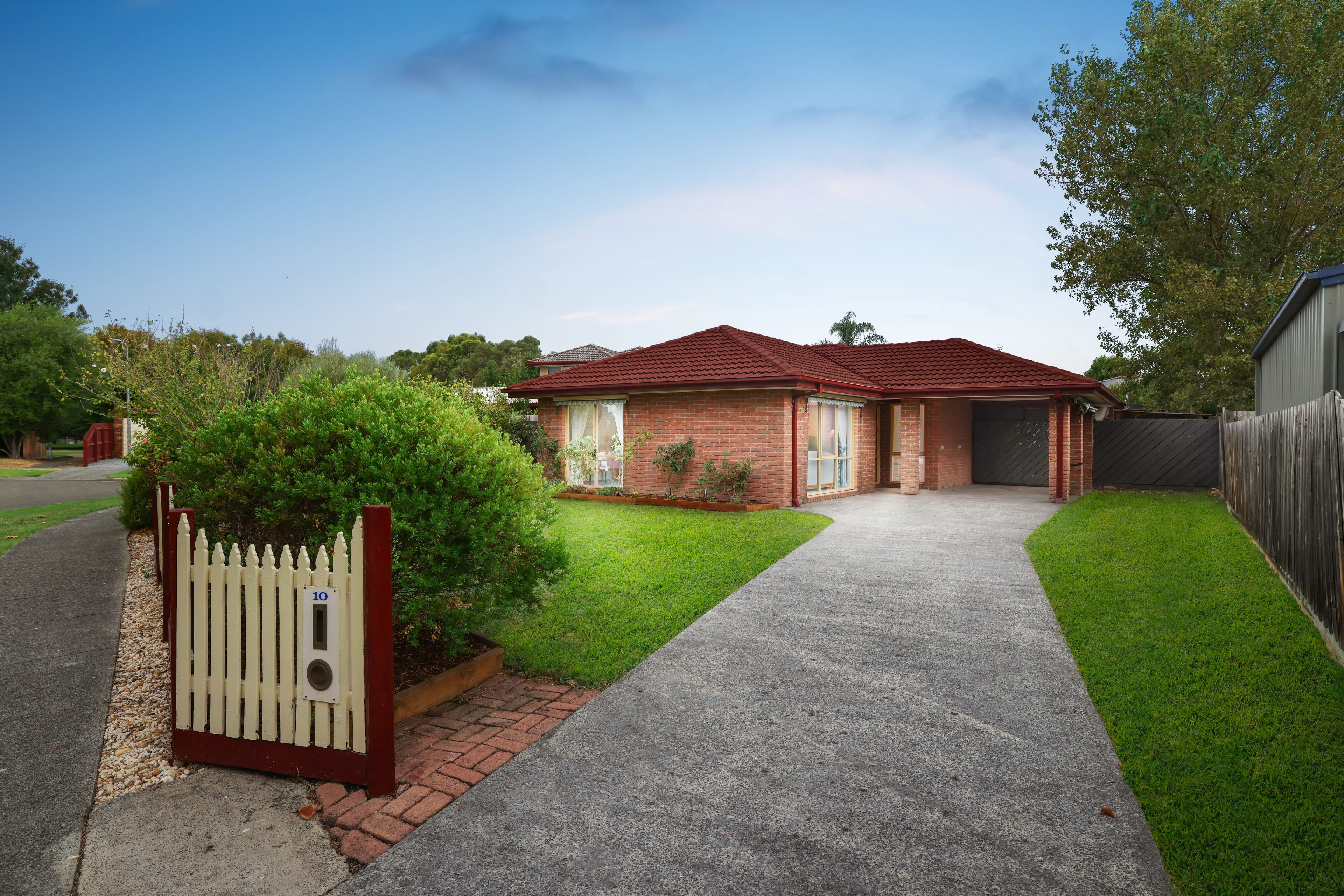 10 Glenlea Close, Rowville, VIC 3178