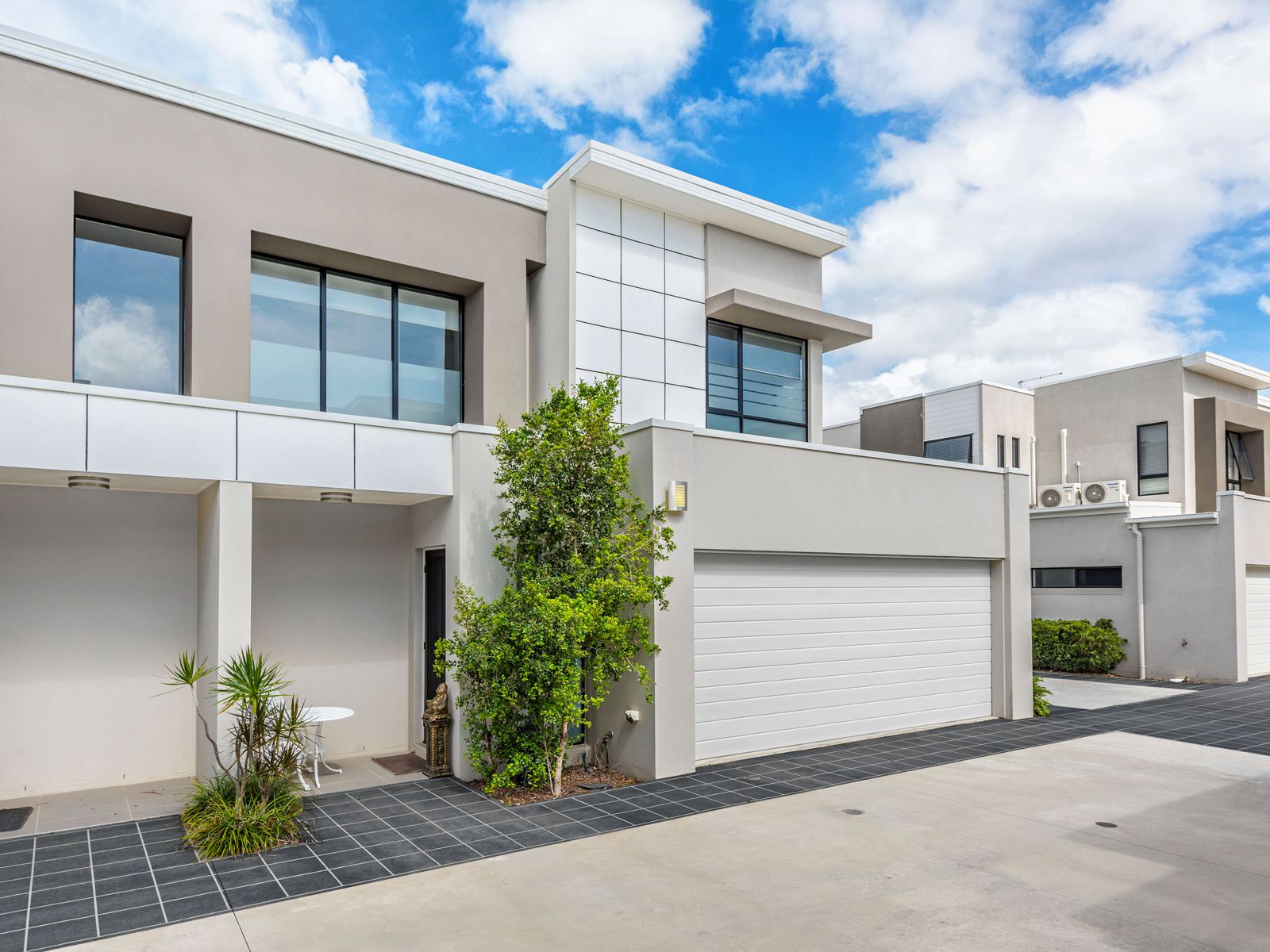 38 Preston Road, Carina QLD 4152
