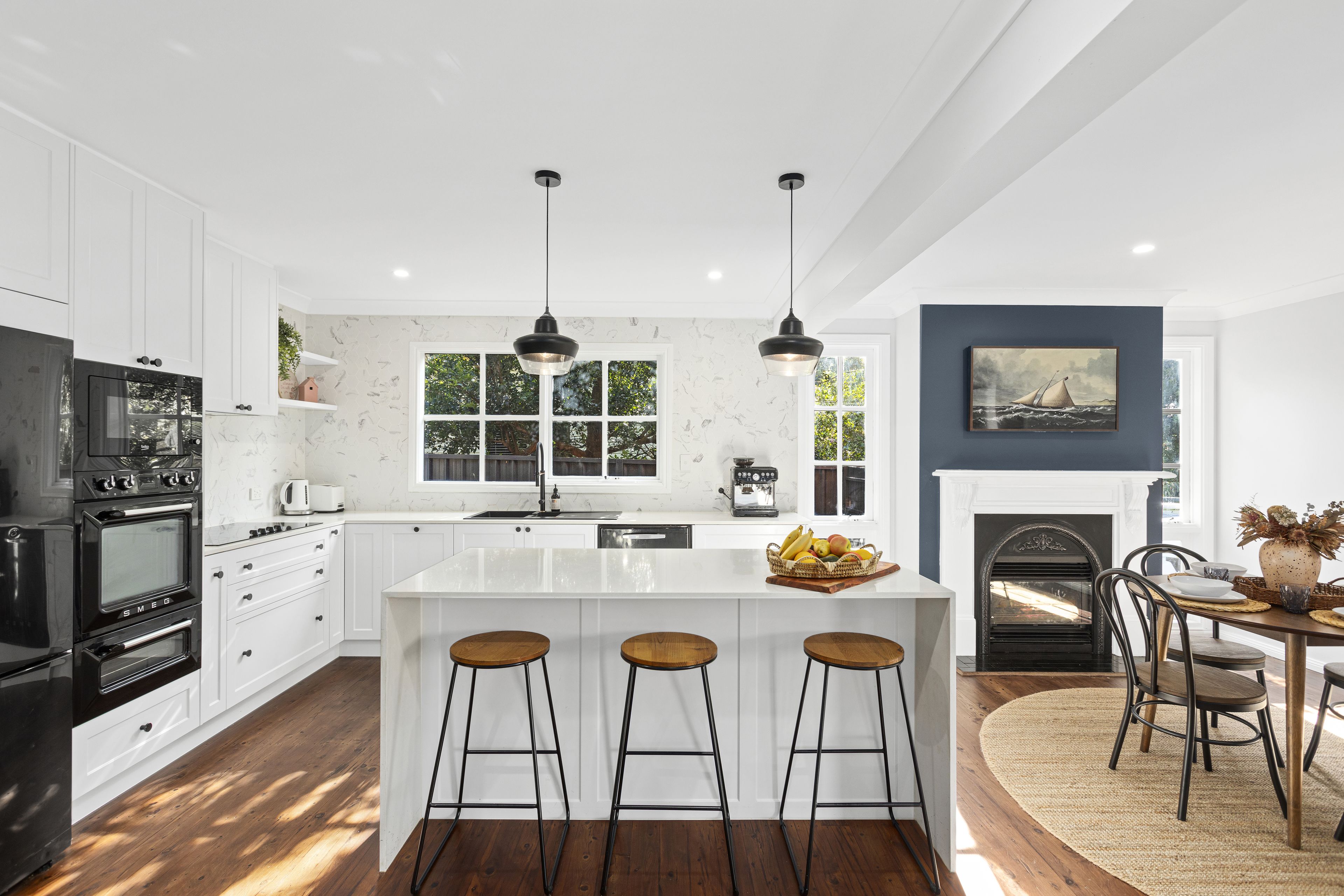 14 The Crescent, Helensburgh NSW 2508
