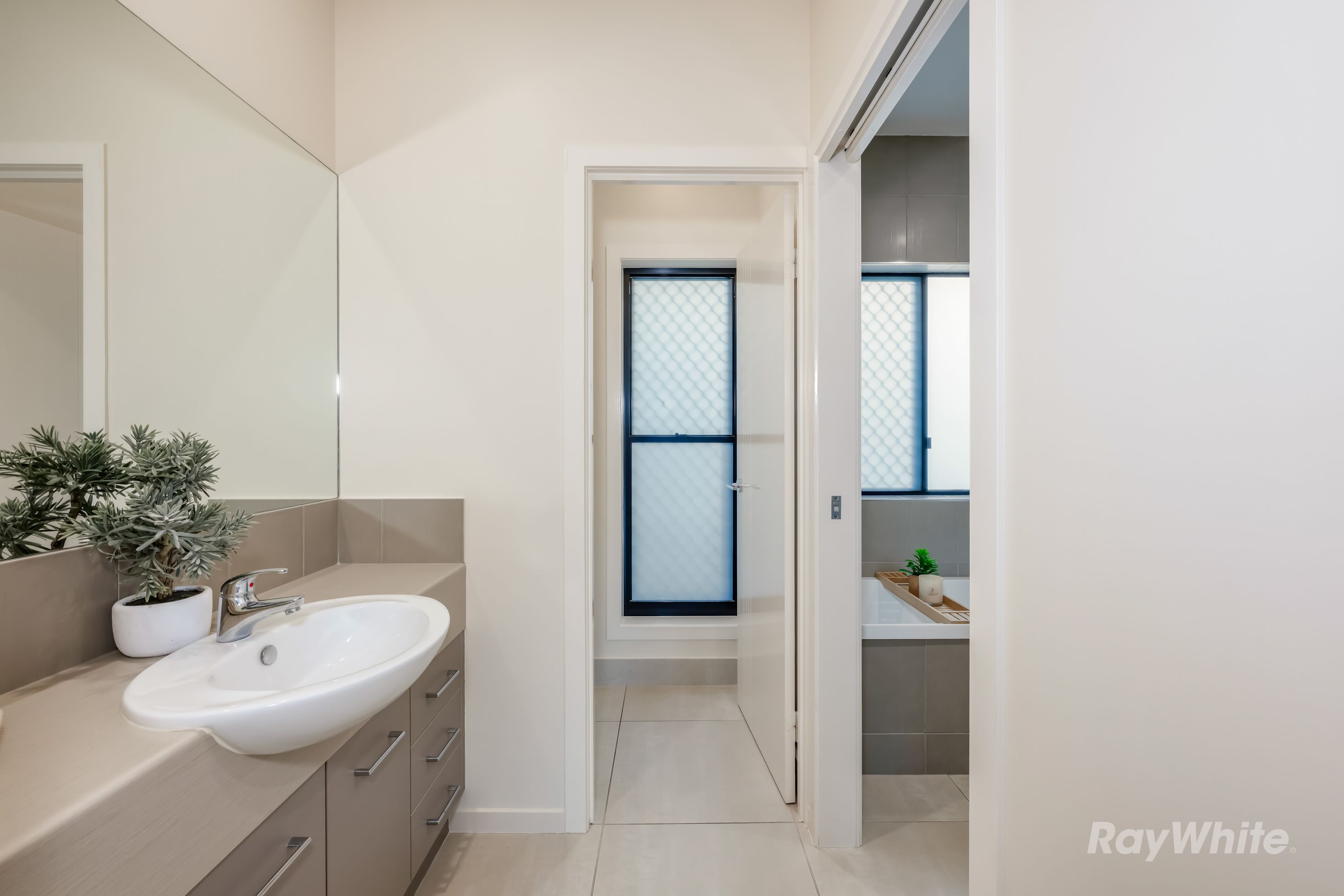7 Altivole Drive — photo 14 of 30