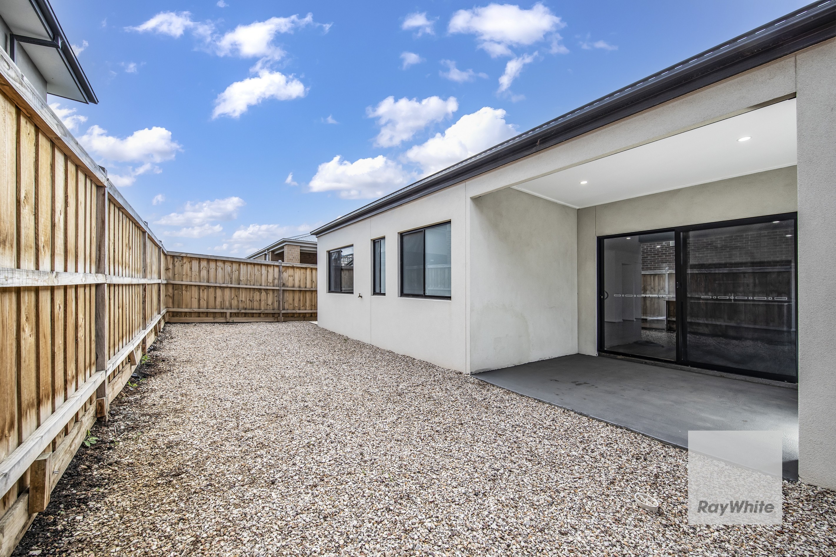 31 Clipstone Crescent, FRASER RISE, VIC 3336