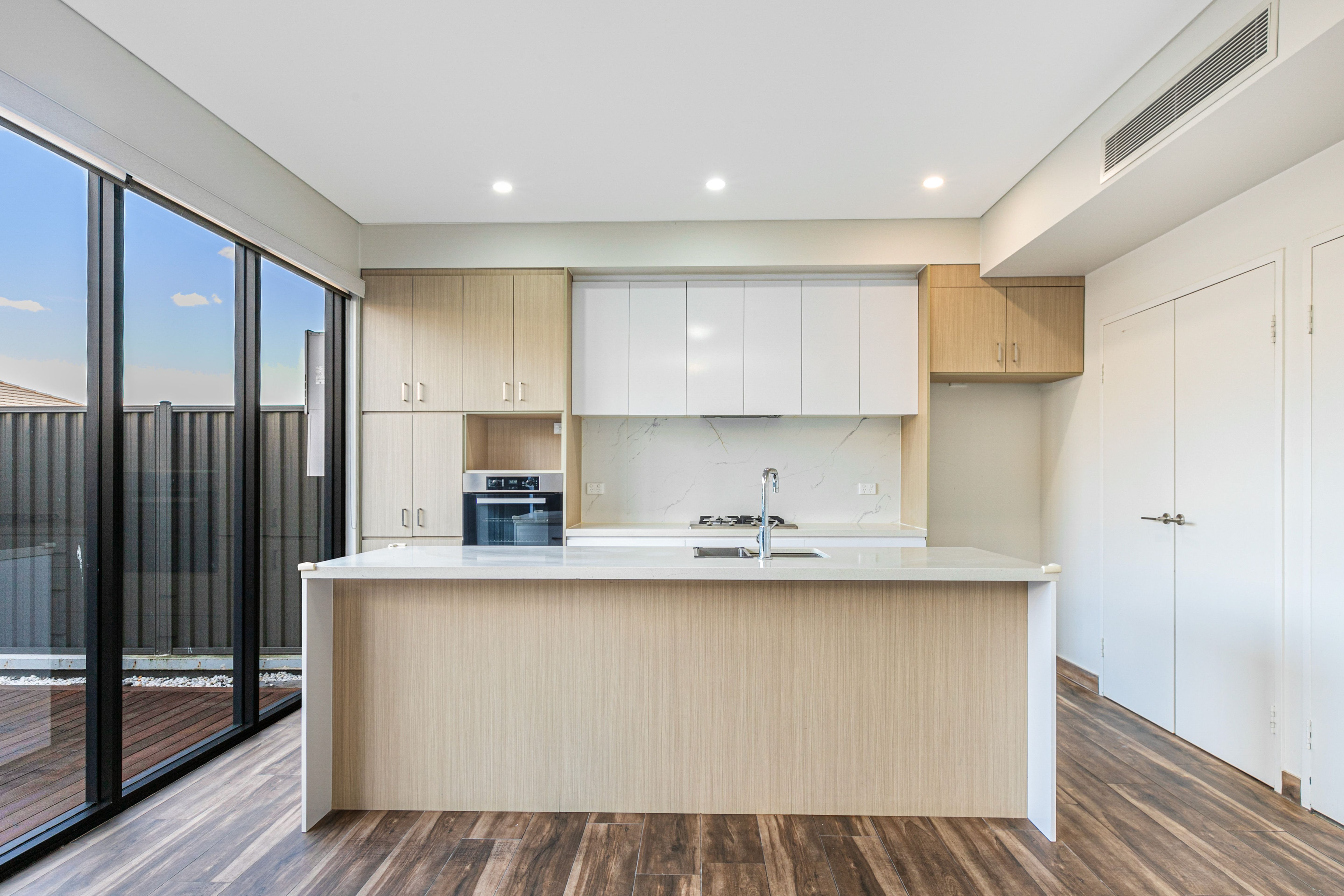 21 Weid Place, Kellyville, NSW 2155, photo 2