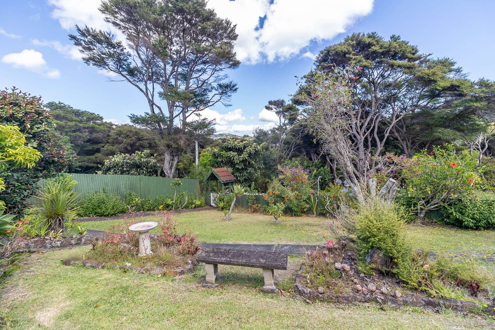 16 Hekerua Road photo 21