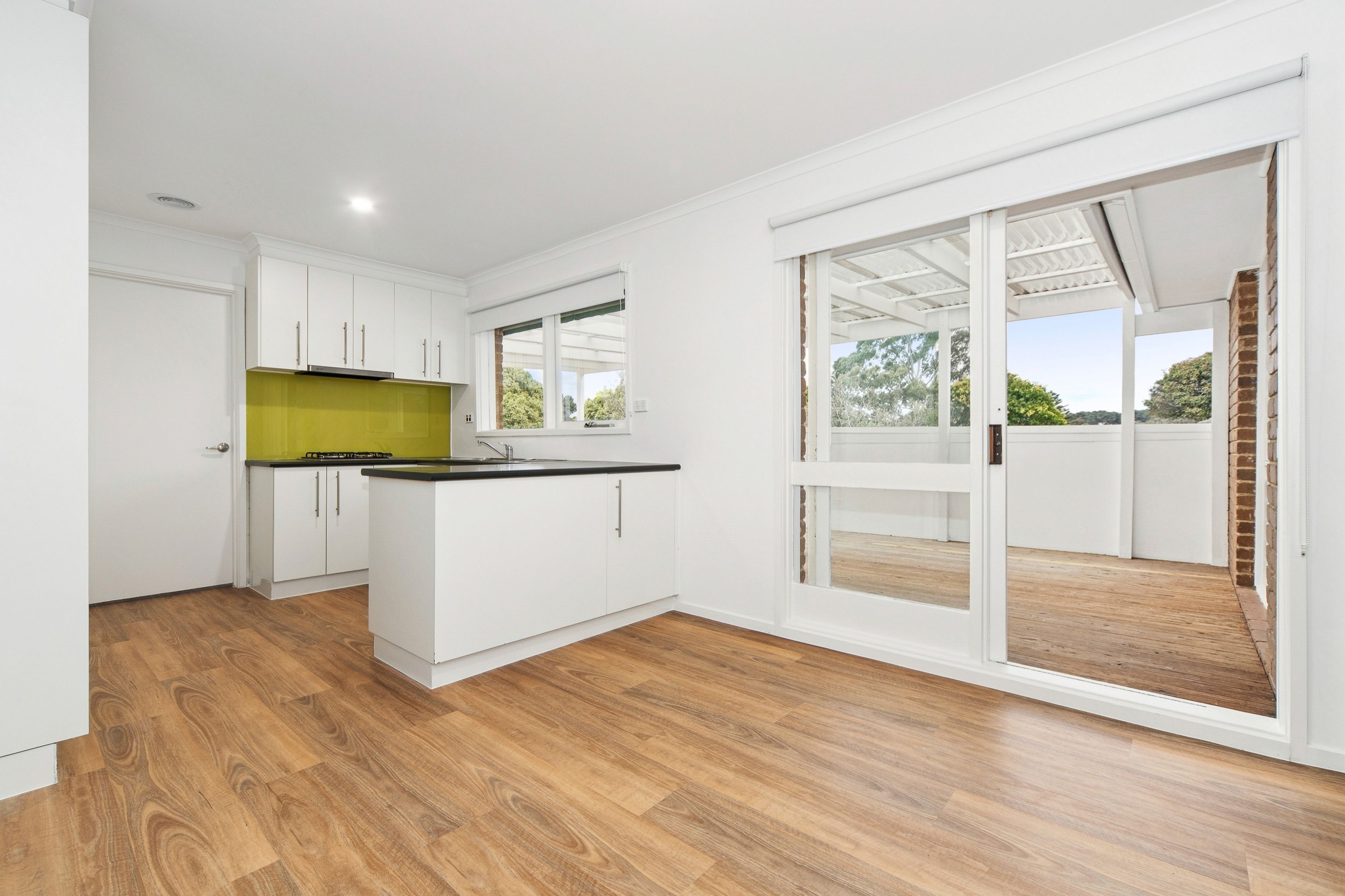 13 Lorikeet Court — photo 3 of 11