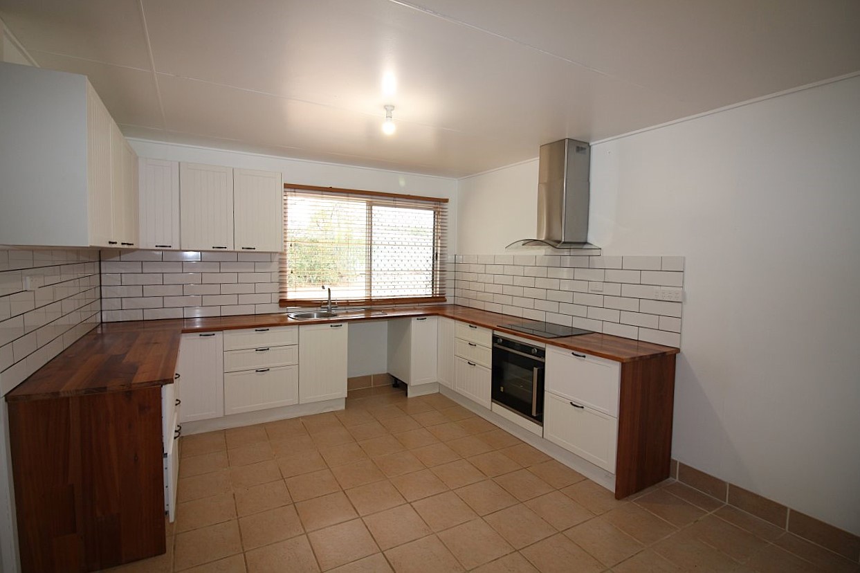 36 Holliman Street, Richmond Hill, QLD 4820