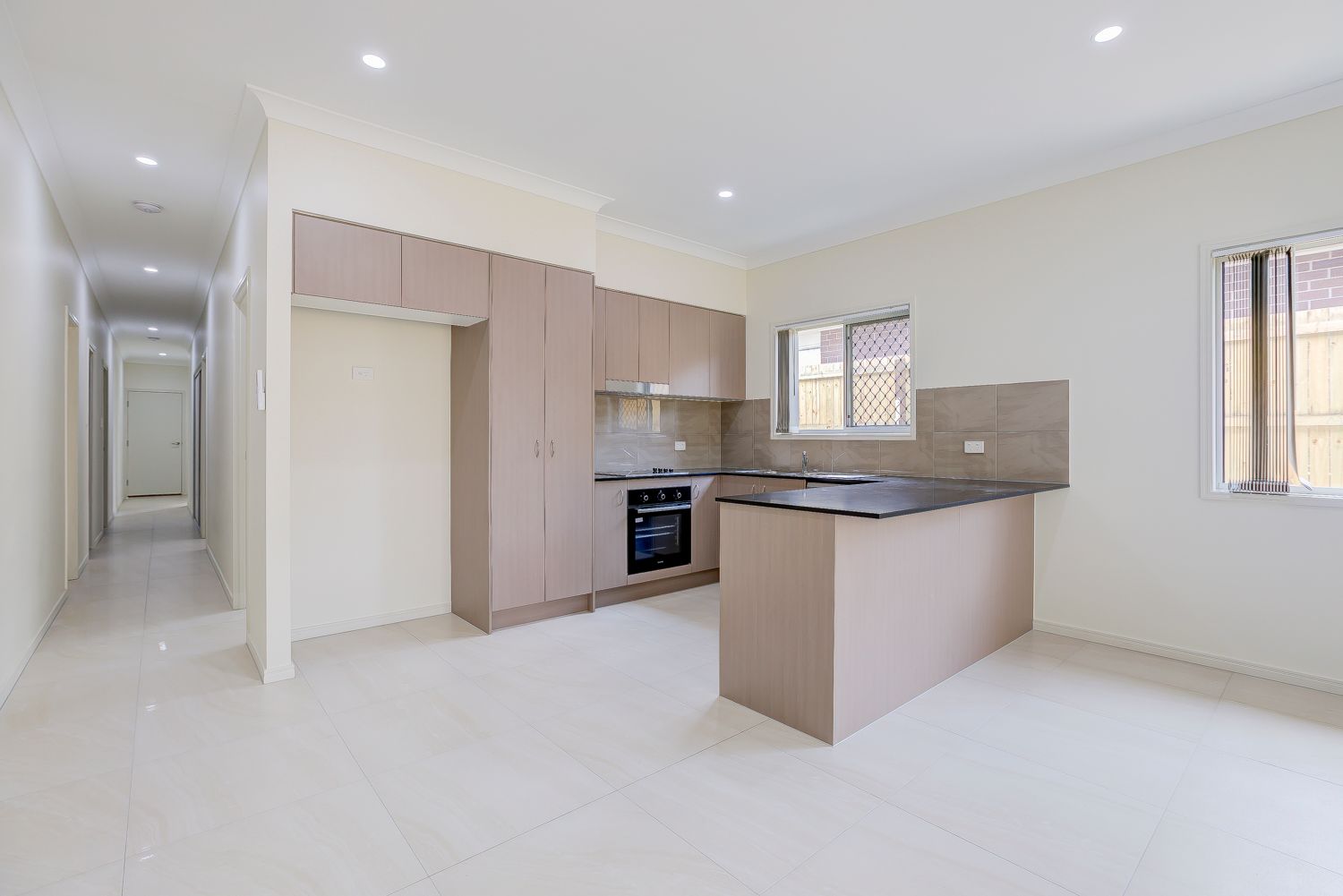 1/16 Sunrise Court, Loganlea, QLD 4131