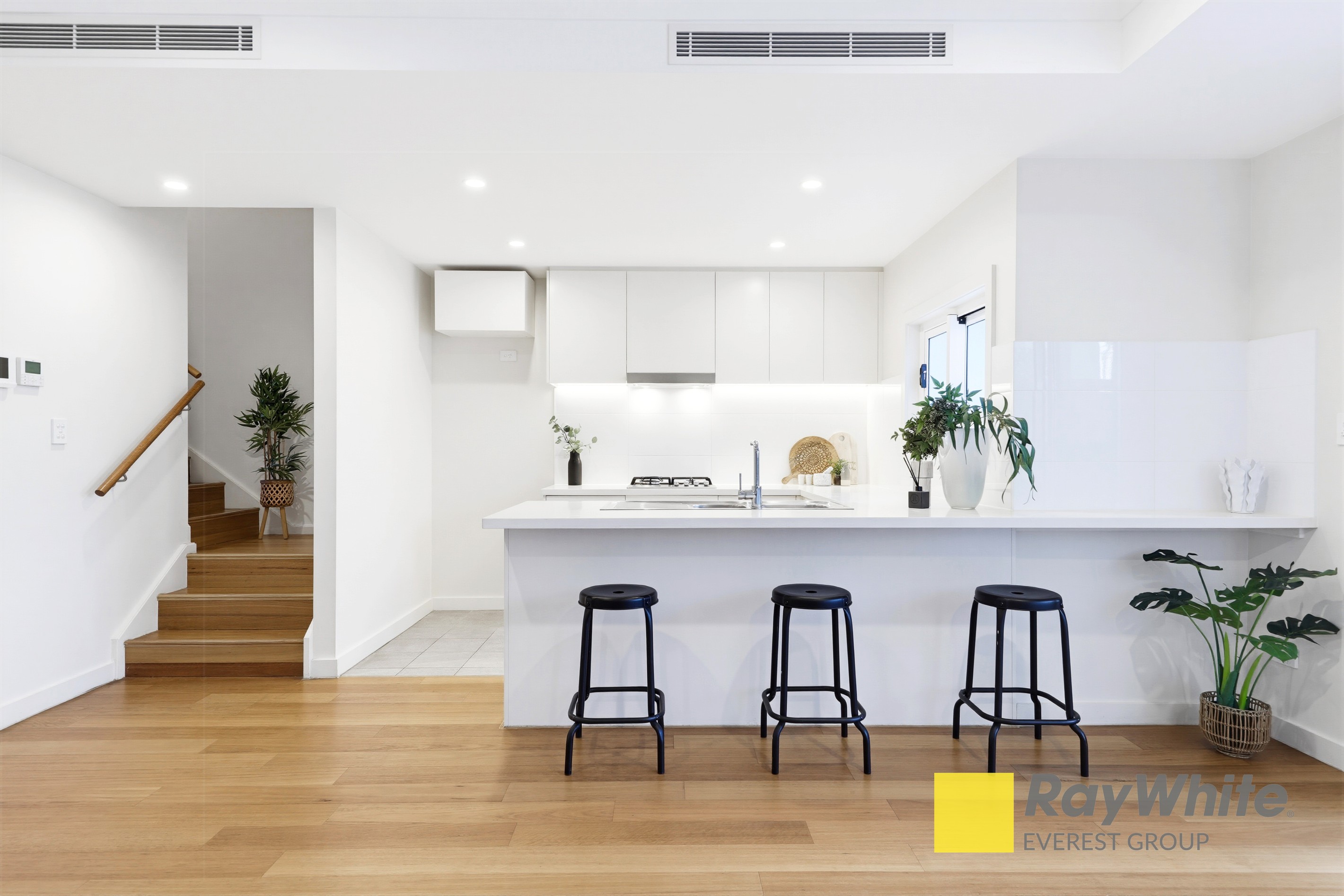 27 Chloe Circuit, Norwest, NSW 2153