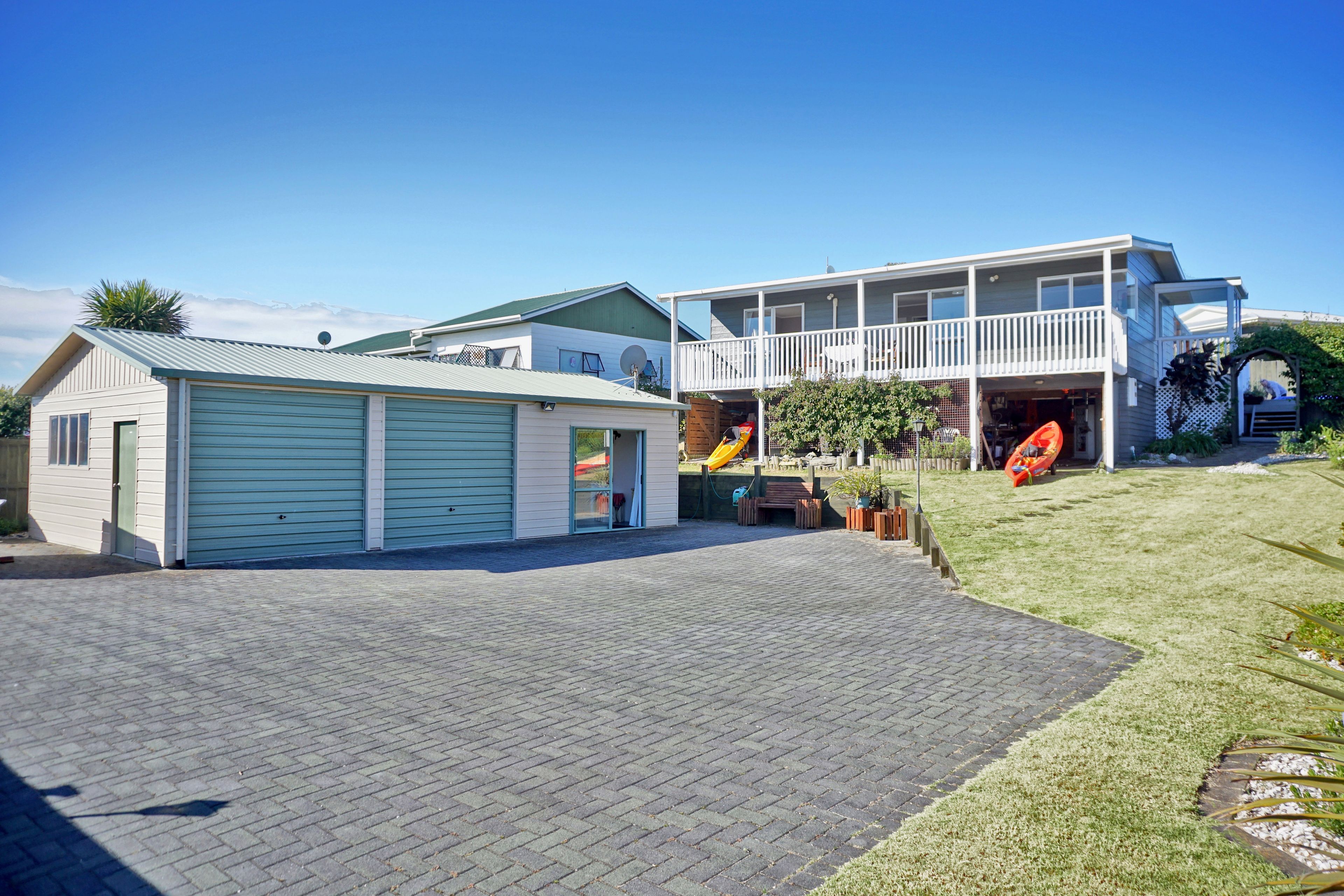 645 Pukehina Parade, Pukehina, Western Bay Of Plenty District