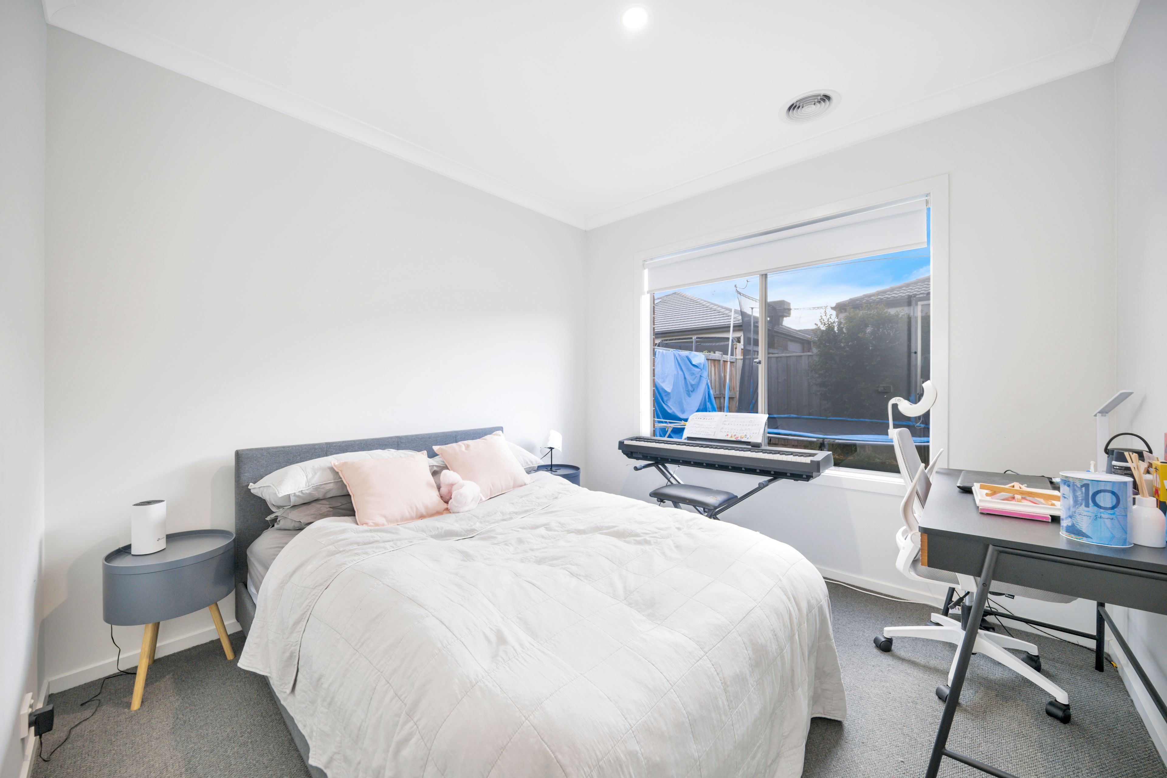 17 Milsom Avenue — photo 9 of 12
