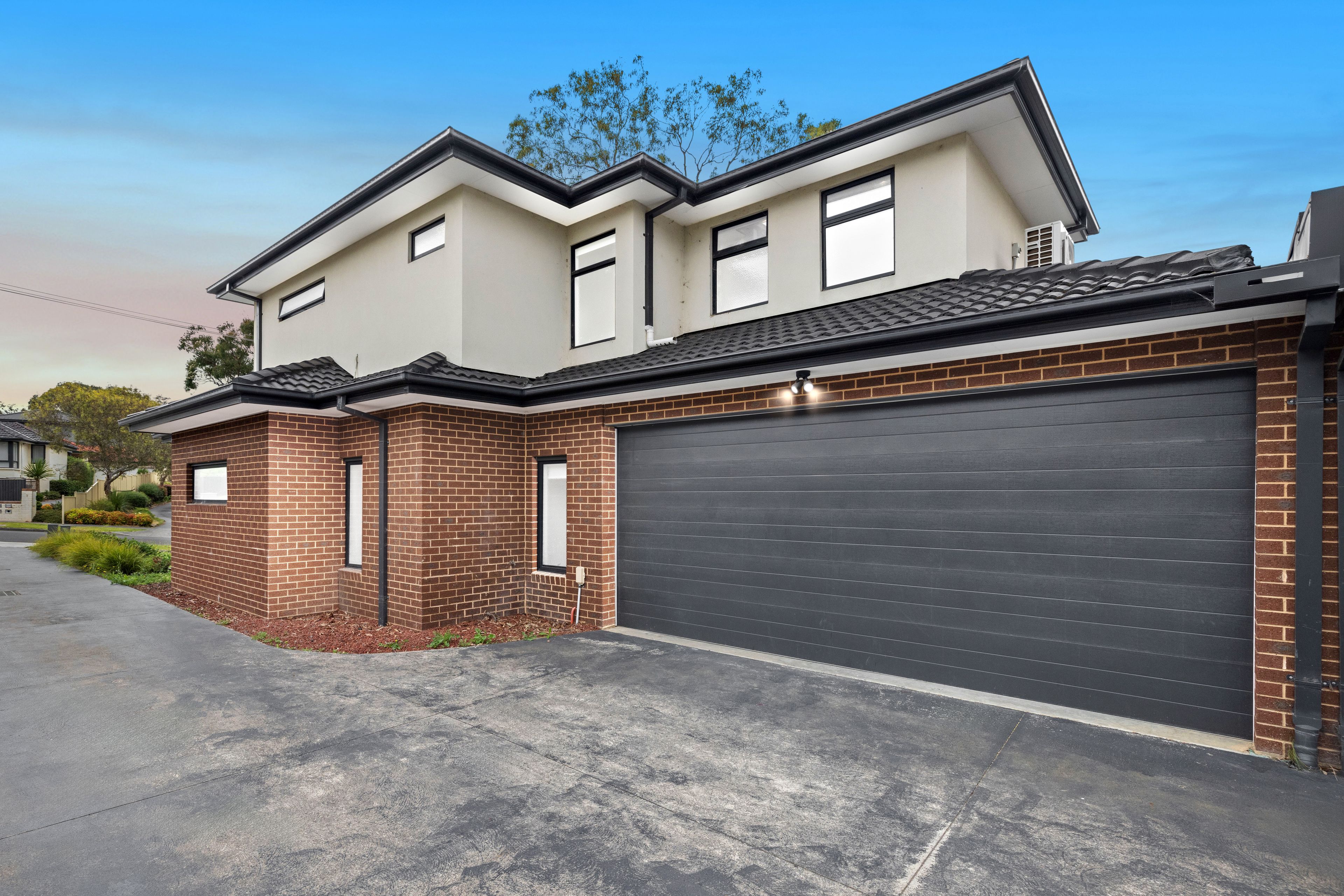 8 Stirling Street, Ferntree Gully VIC 3156