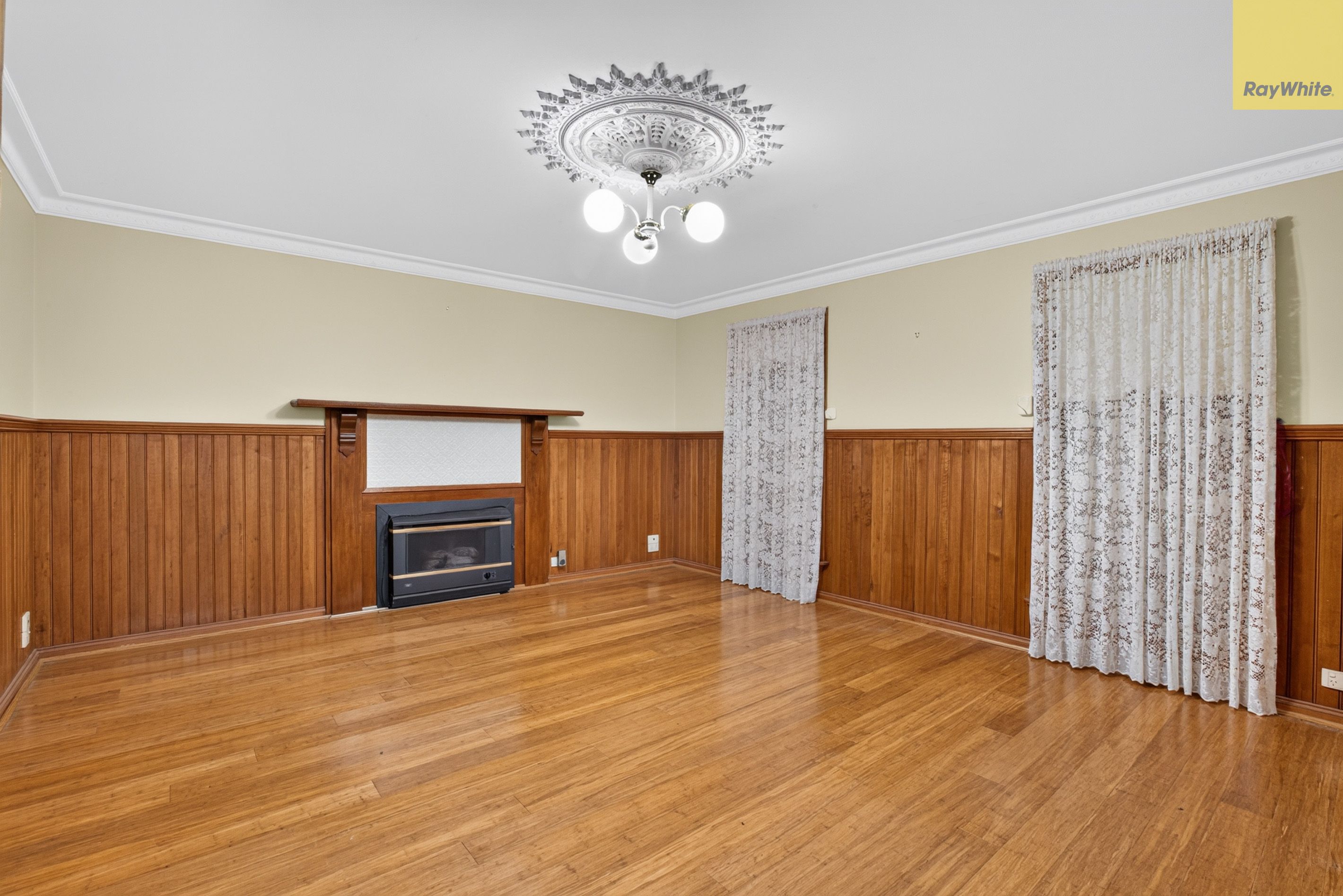 45 Underbank Boulevard — photo 5 of 18