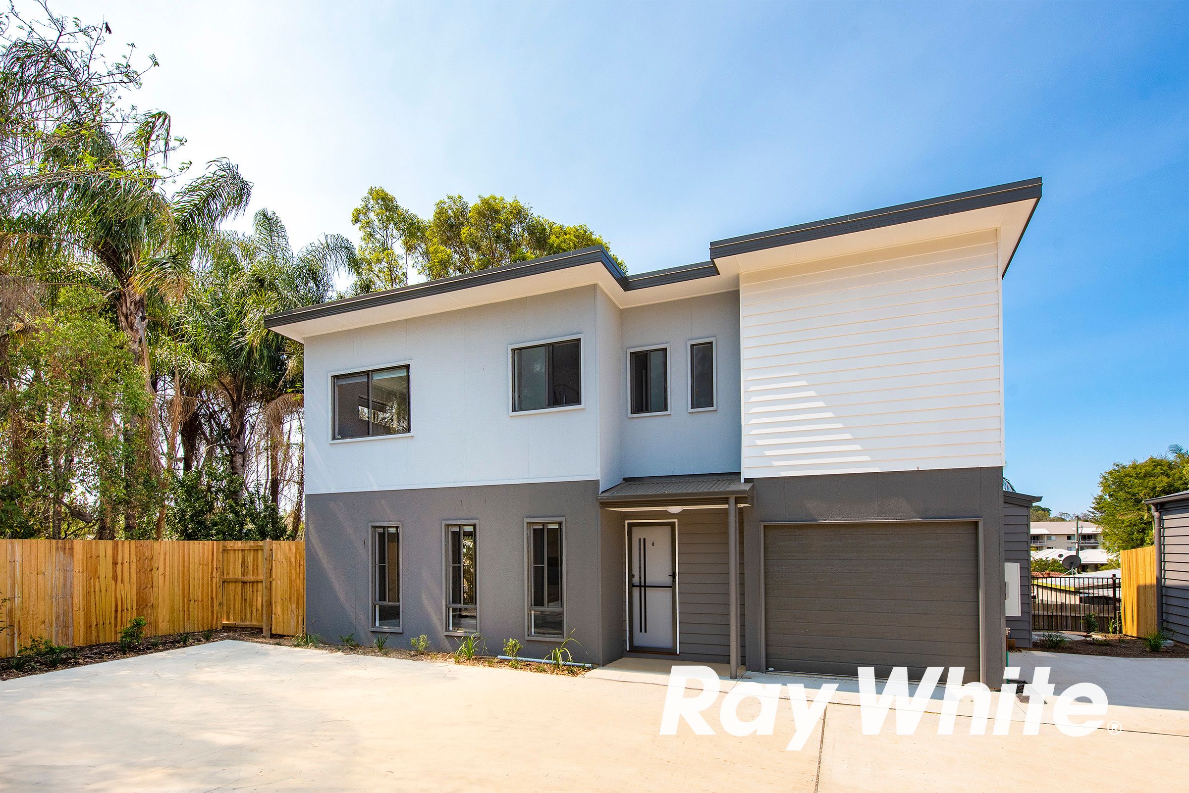 4/41-43 Laughlin Street, Kingston, QLD 4114