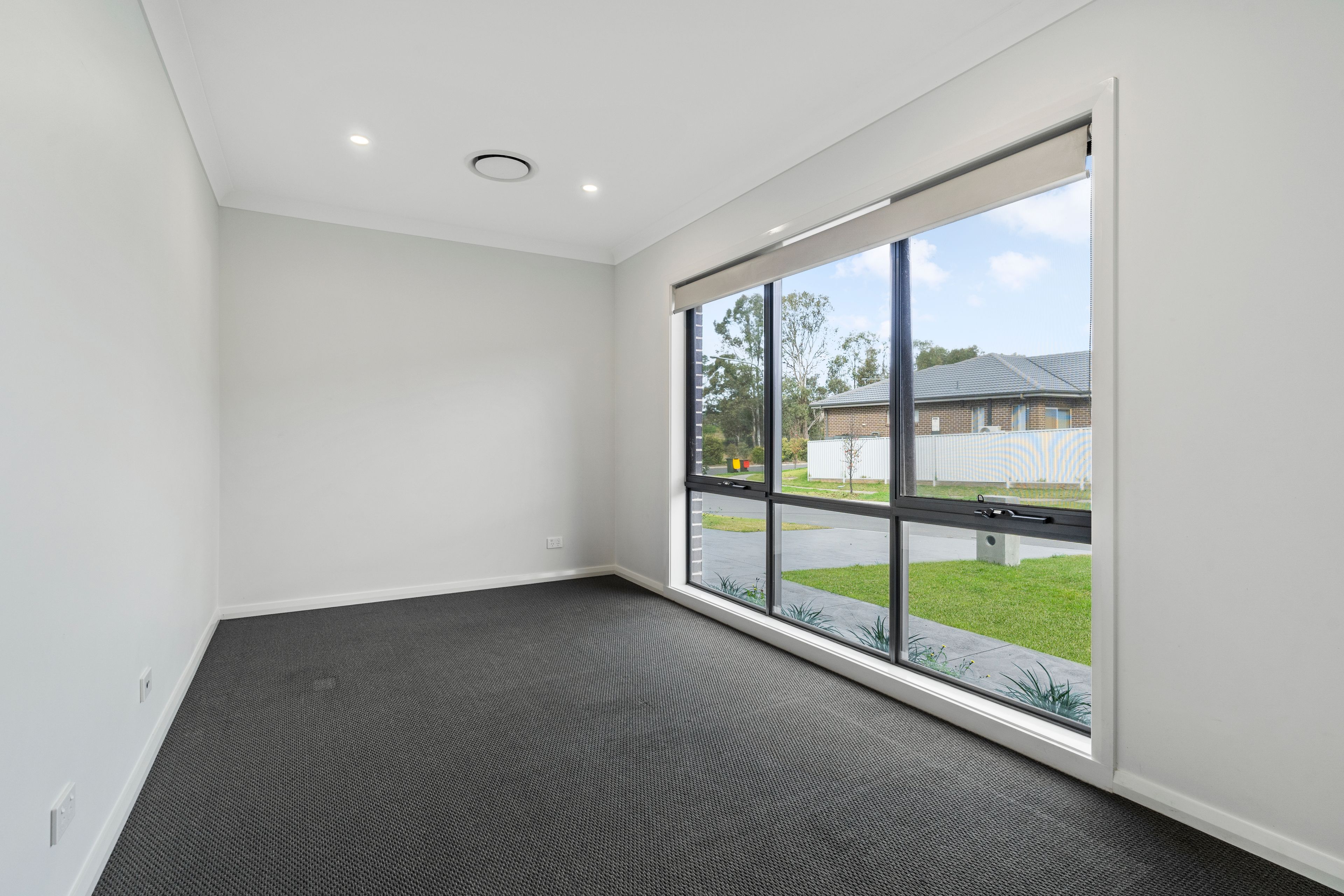 11 Fleet Street, Gregory Hills, NSW 2557