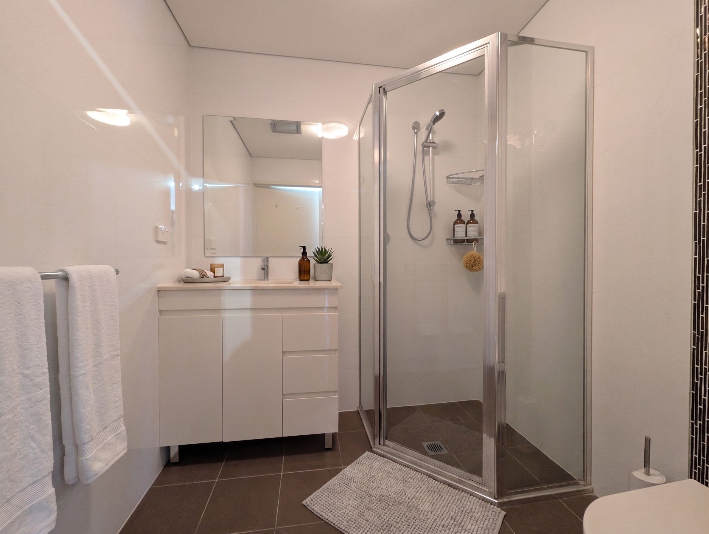 8/2B Womerah Street — photo 4 of 8