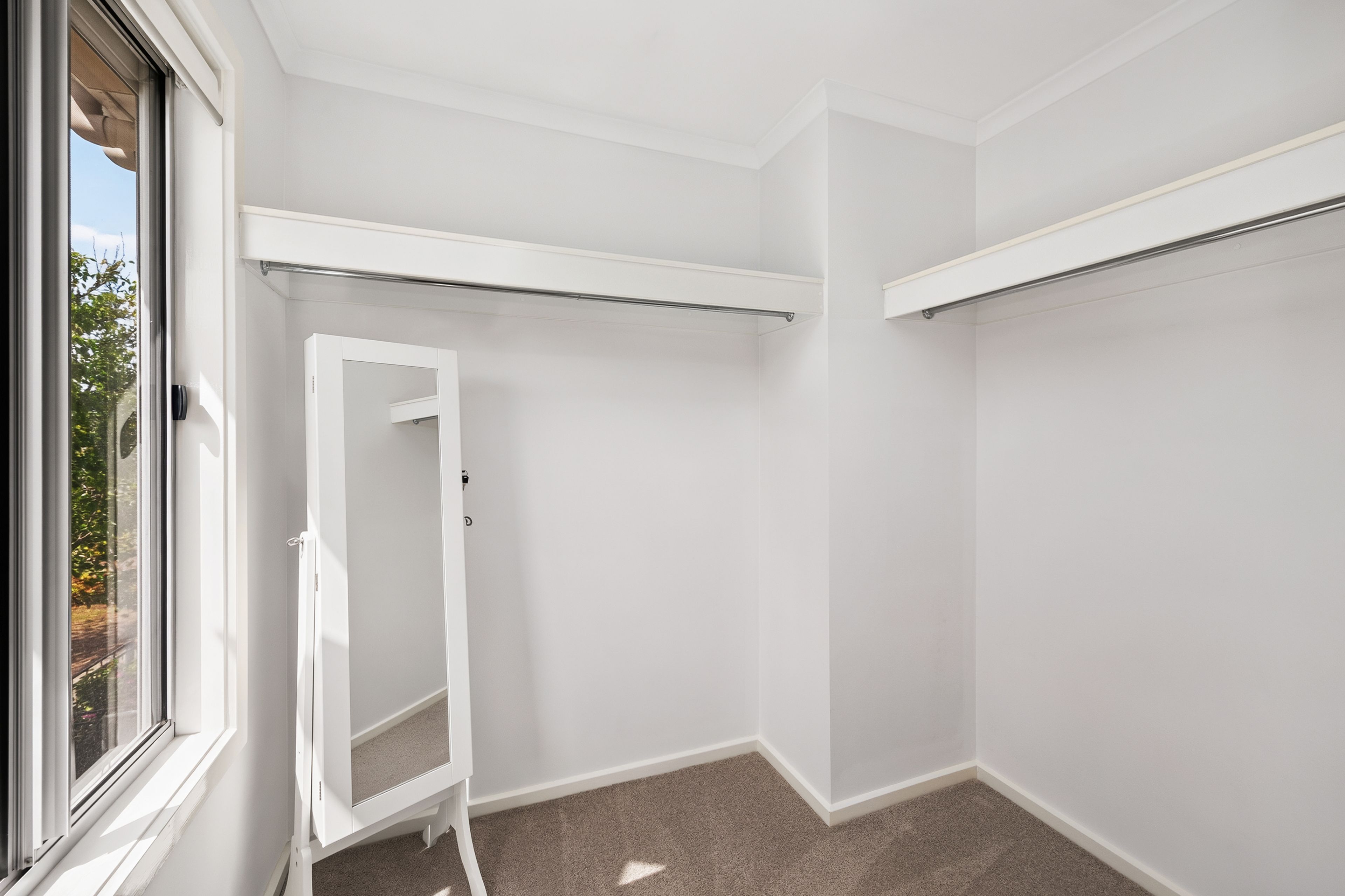 16 Telfer Street — photo 12 of 17