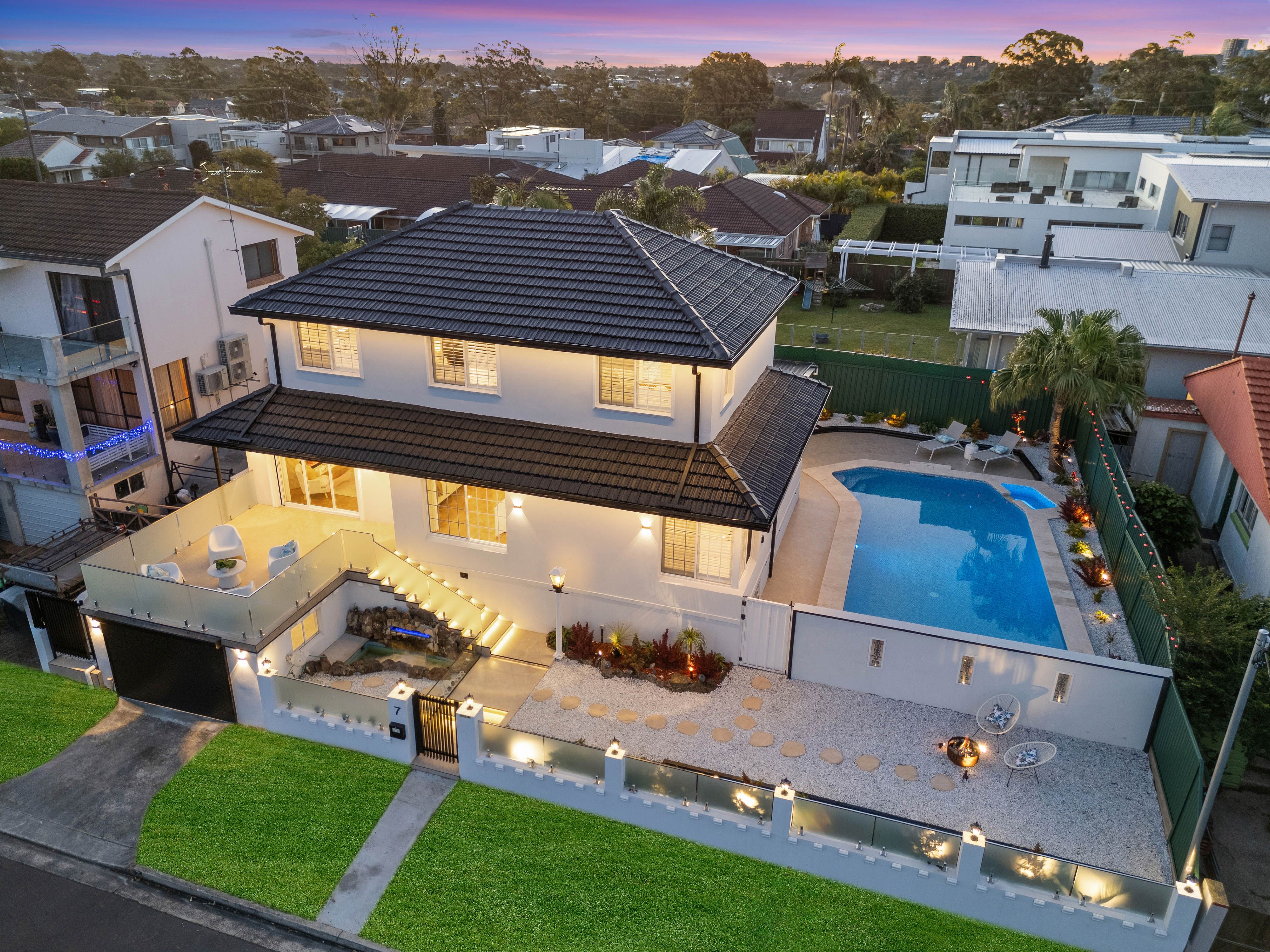 7 Prairievale Road, South Hurstville NSW 2221