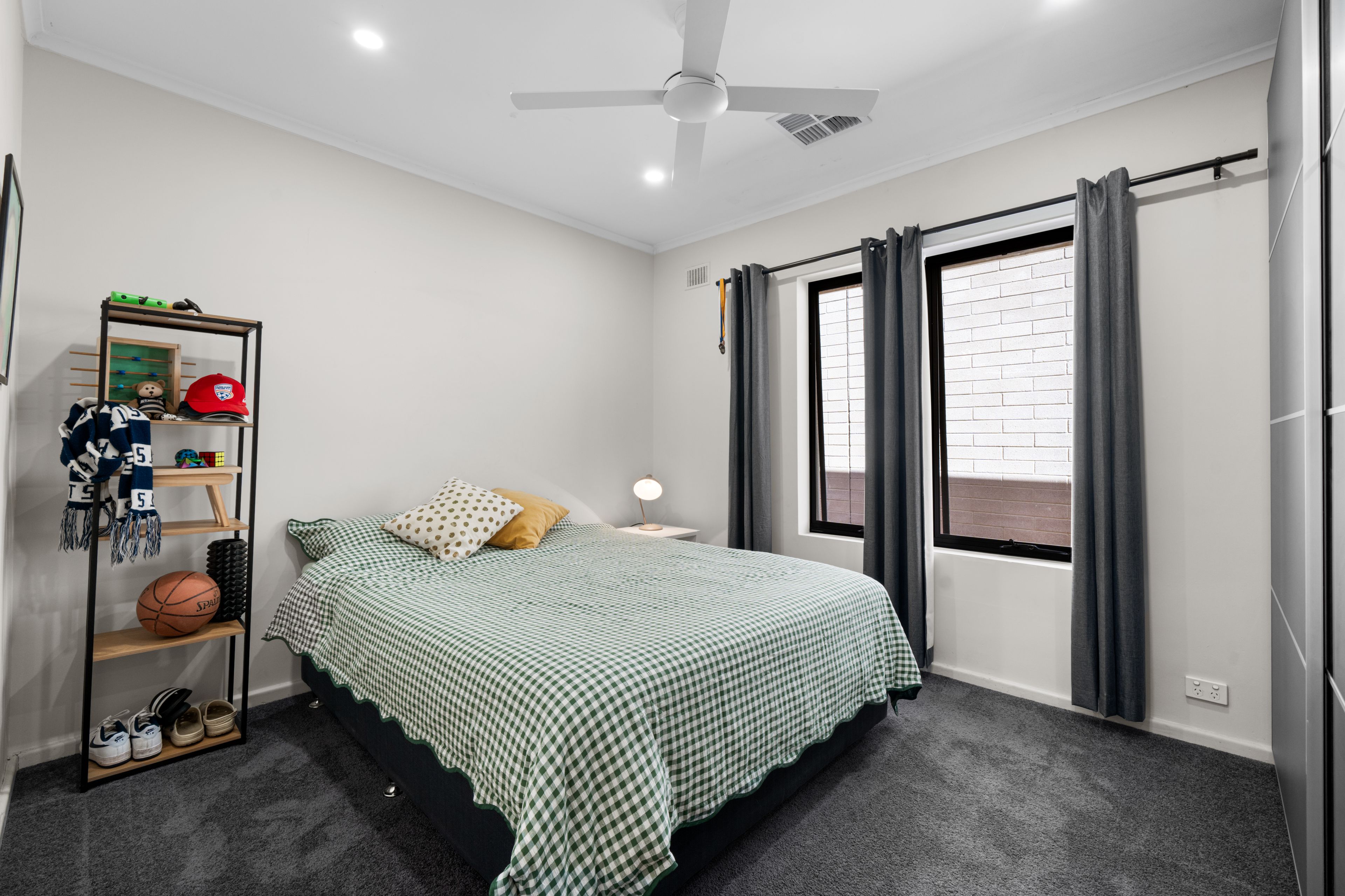 10 Grant Avenue — photo 9 of 18