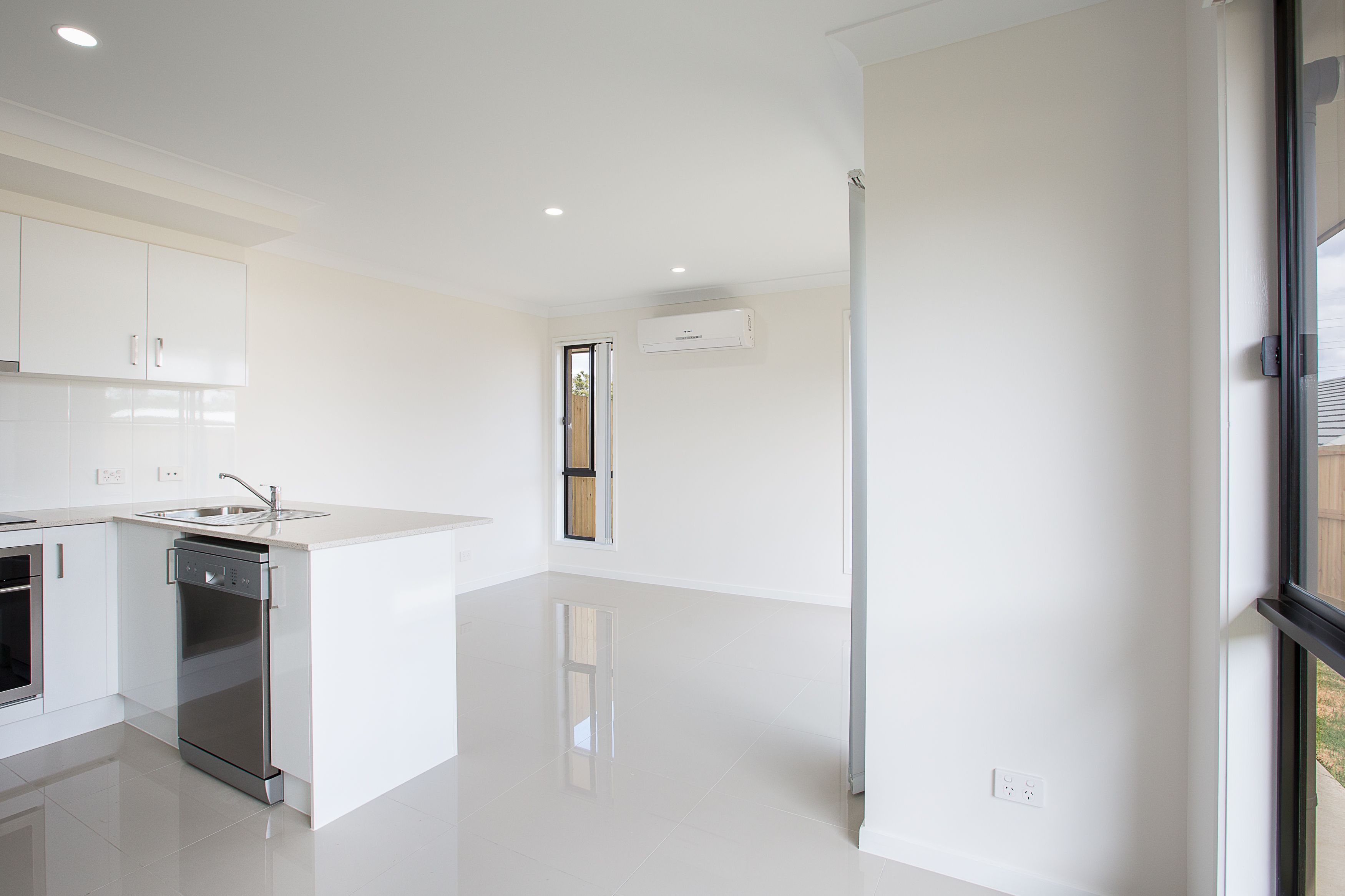2/15 Carron Court, Brassall, QLD 4305
