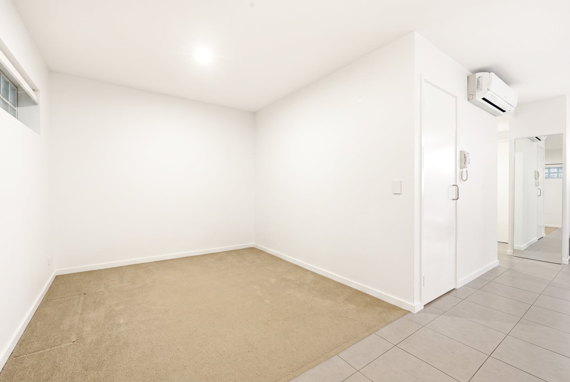 2201/1-7 Waterford Court — photo 7 of 20