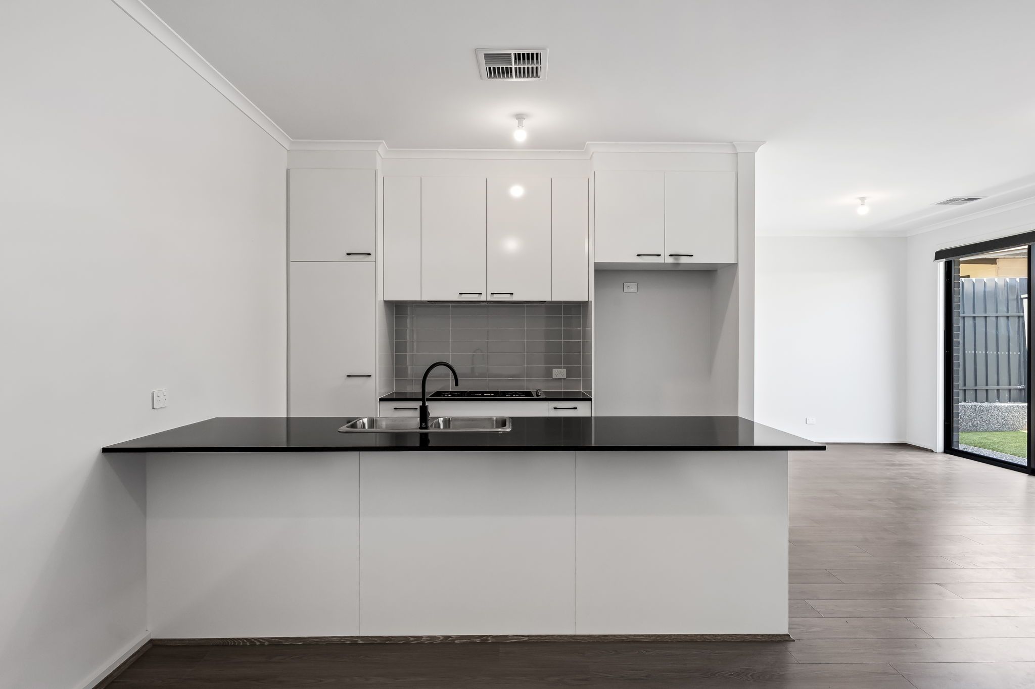 16 Warilda Avenue — photo 11 of 11