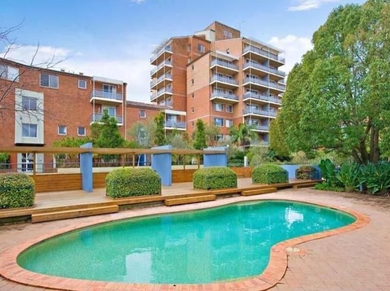 61/1-7 Gloucester Place, Kensington, NSW 2033
