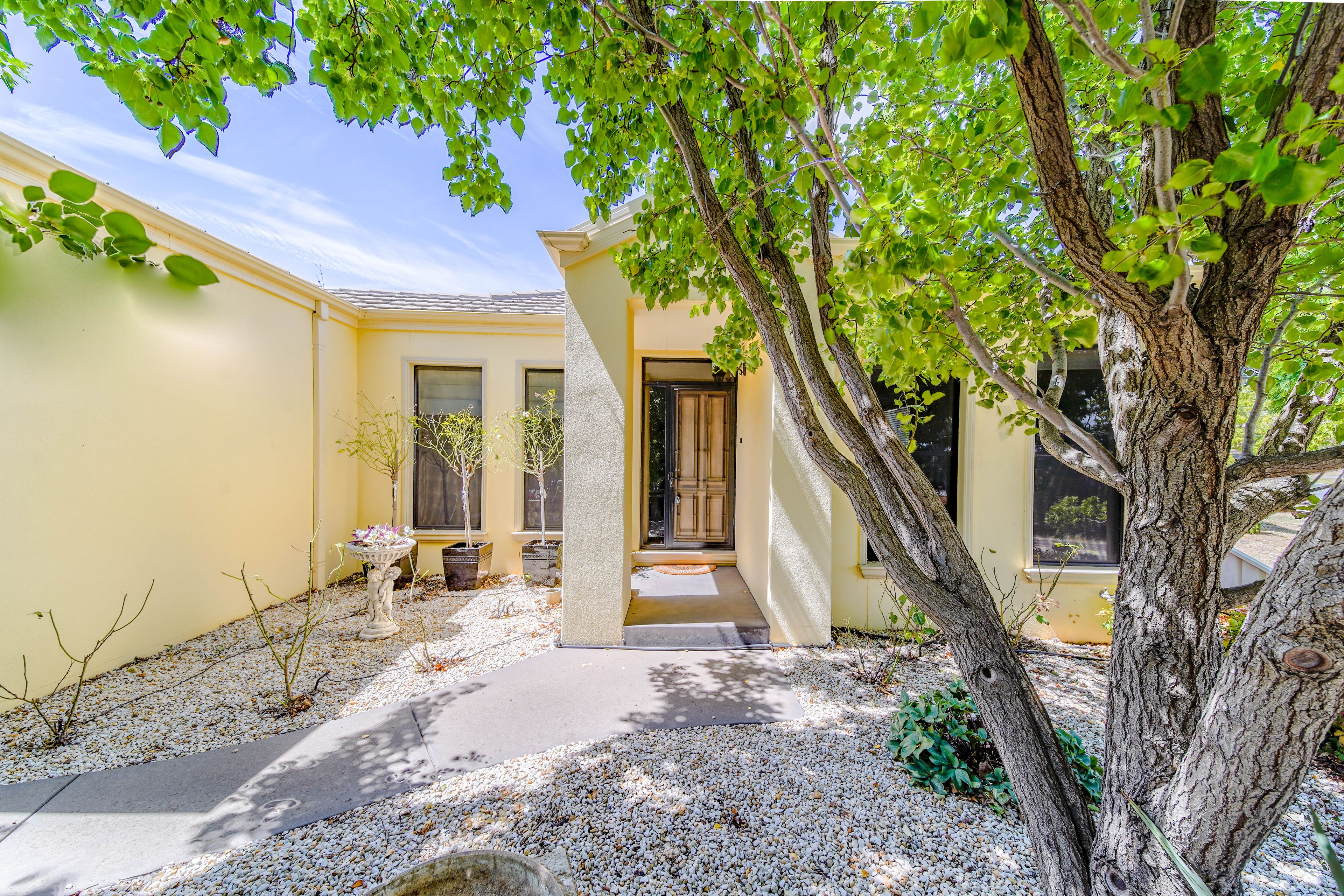 30 Race Street, Flora Hill, VIC 3550