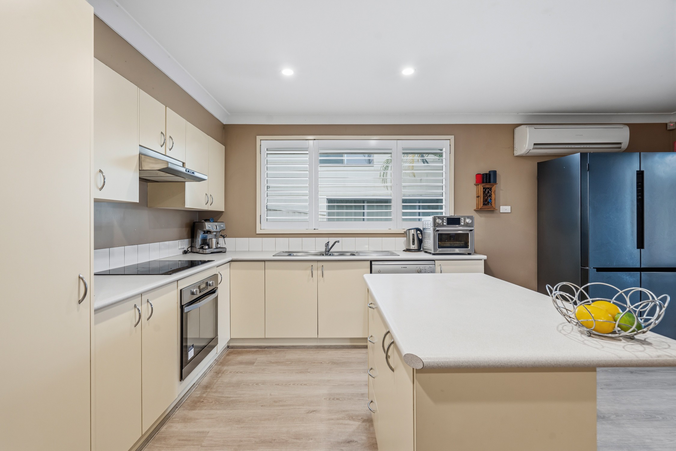 45 Henry Parkes Drive, Berkeley Vale, NSW 2261