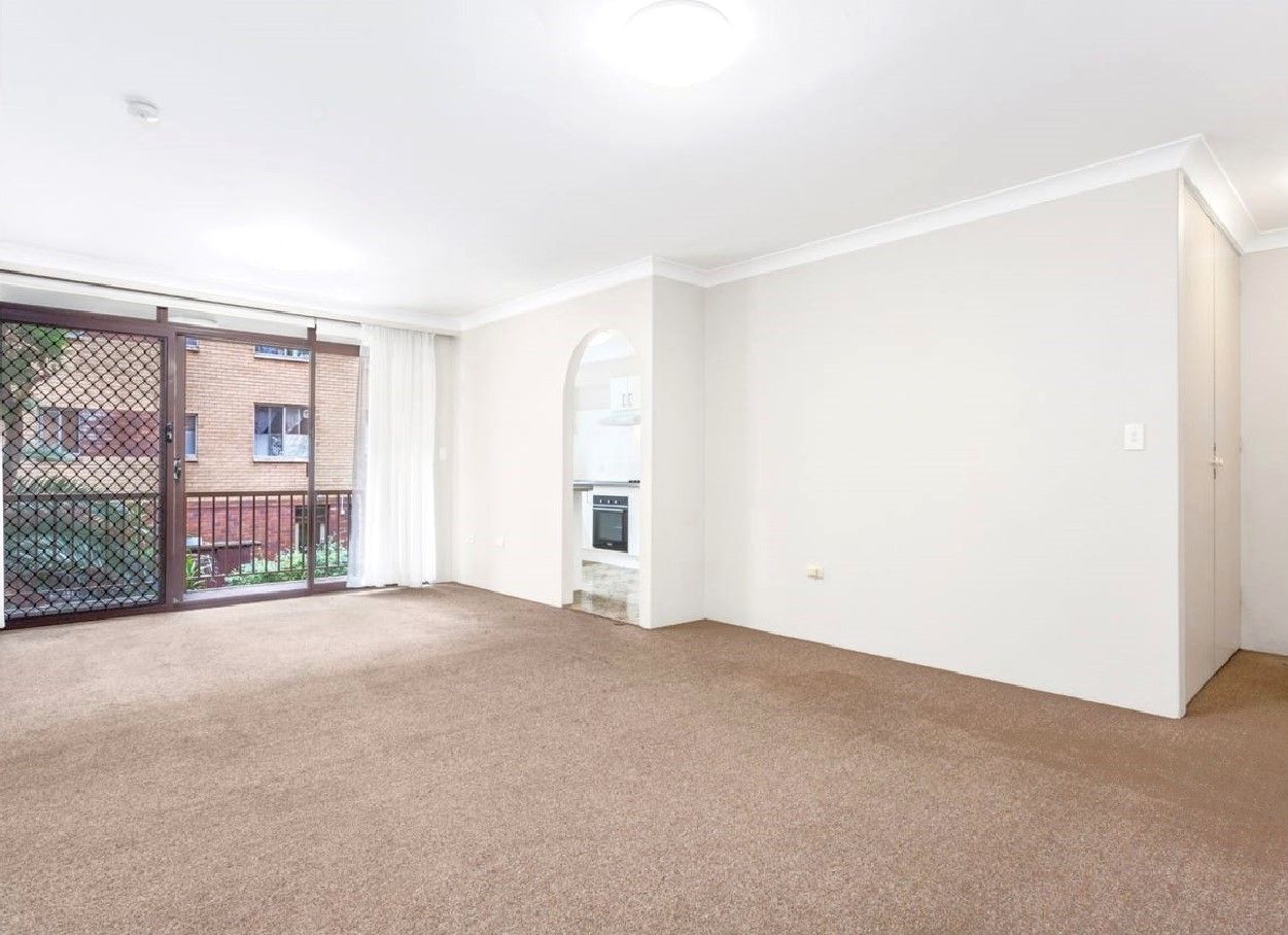 2/215-217 Peats Ferry Road, Hornsby, NSW 2077