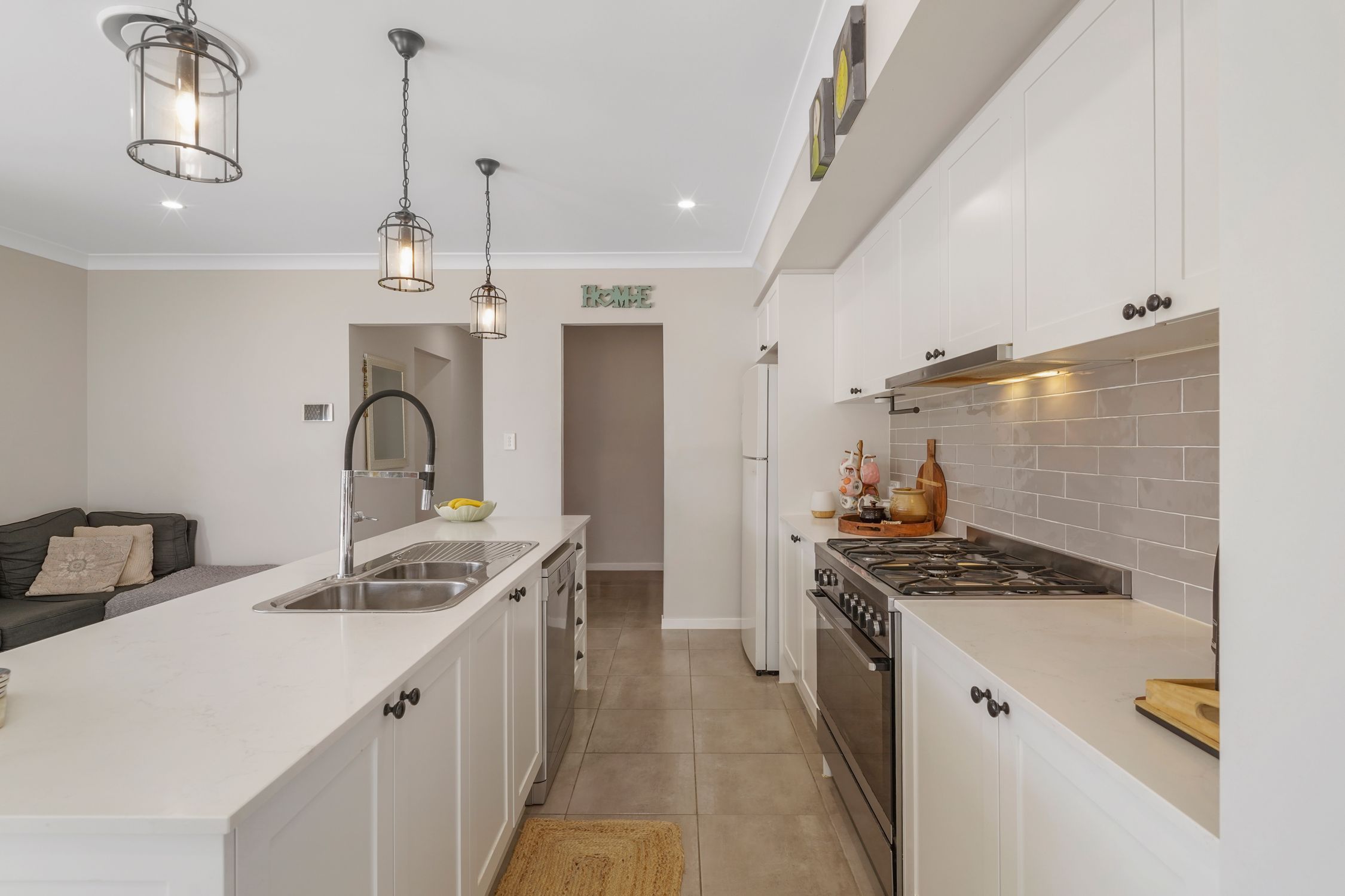 8 Ridgevale Drive — photo 4 of 30