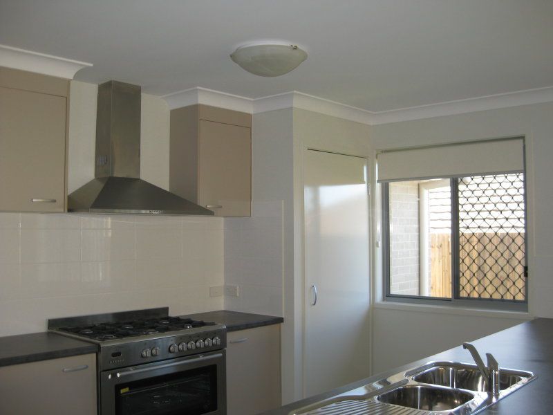 15 Como Circuit, Warner, QLD 4500