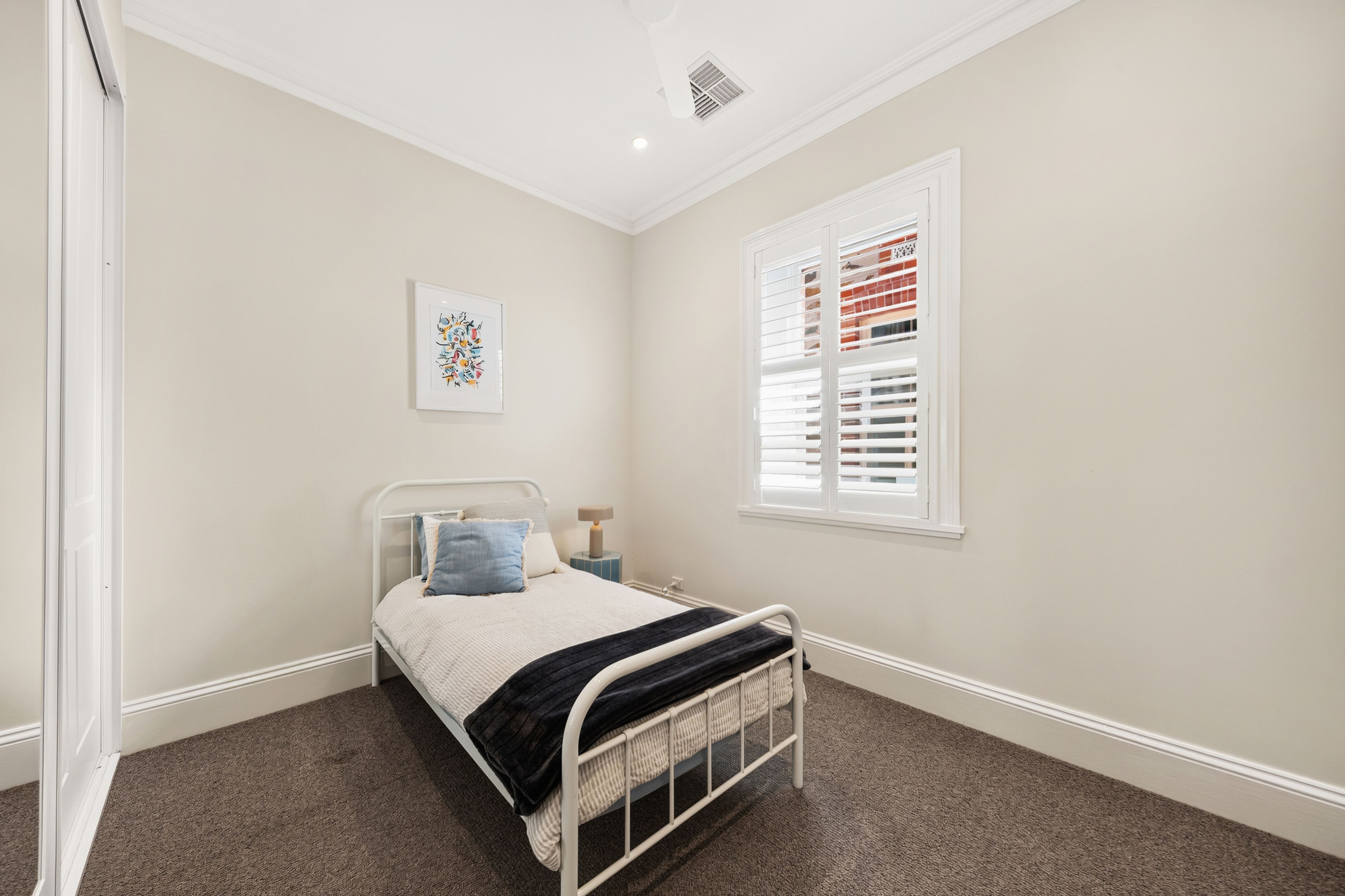39 Gray Street — photo 10 of 15