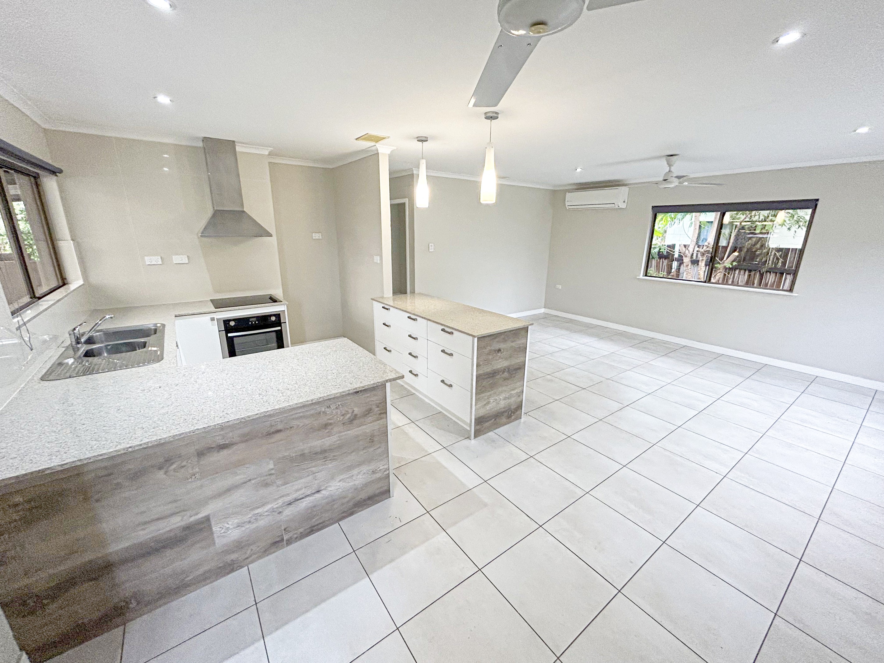 8 Queensborough Close, Trinity Park, QLD 4879