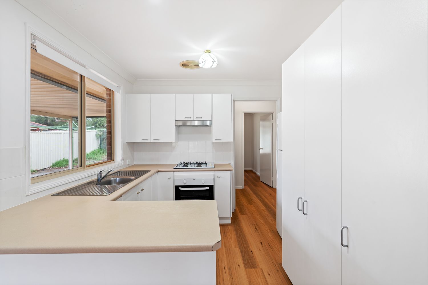 8A Macintyre Street, Bateau Bay, NSW 2261