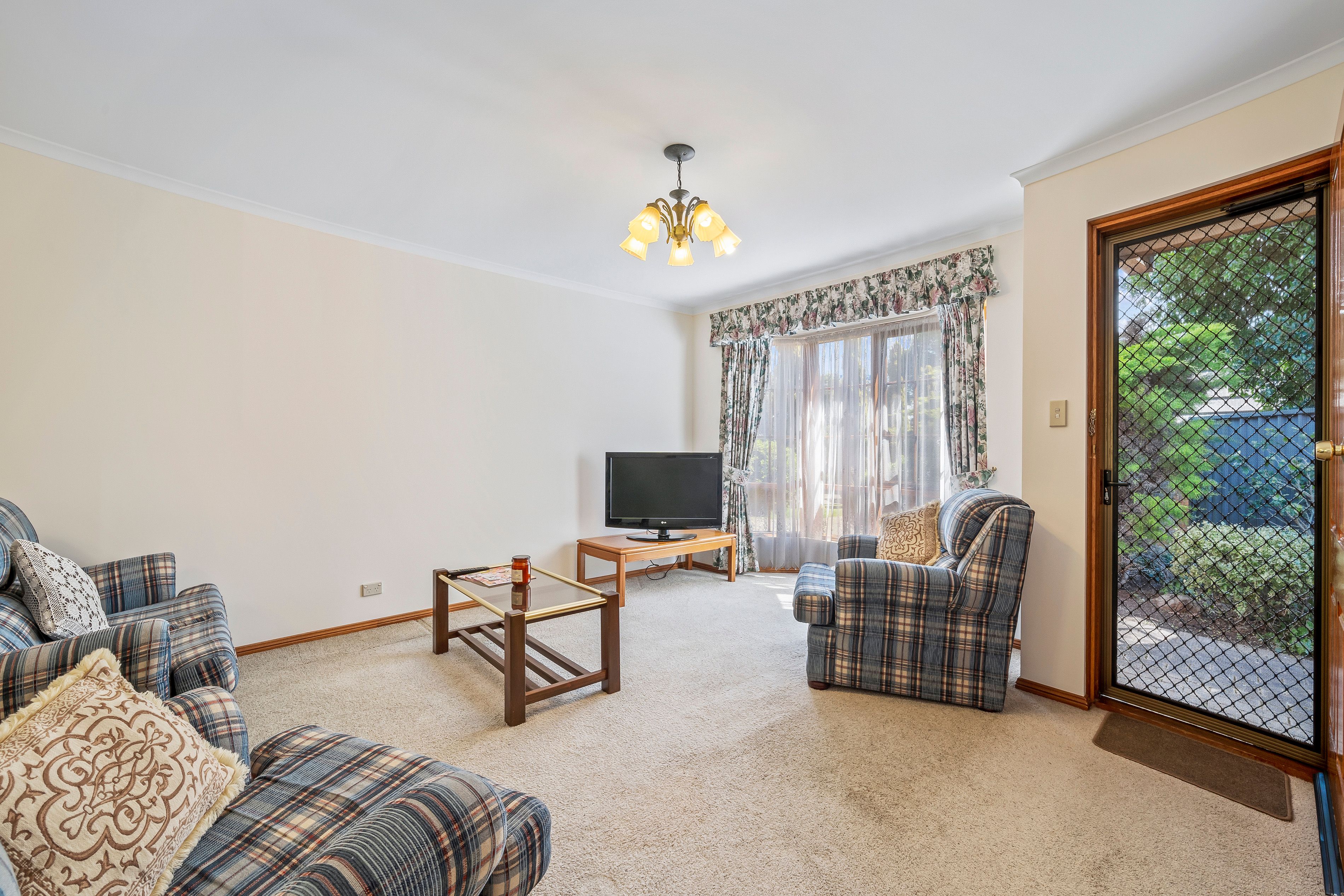 8/7 Rothschild Street, Woodcroft, SA 5162