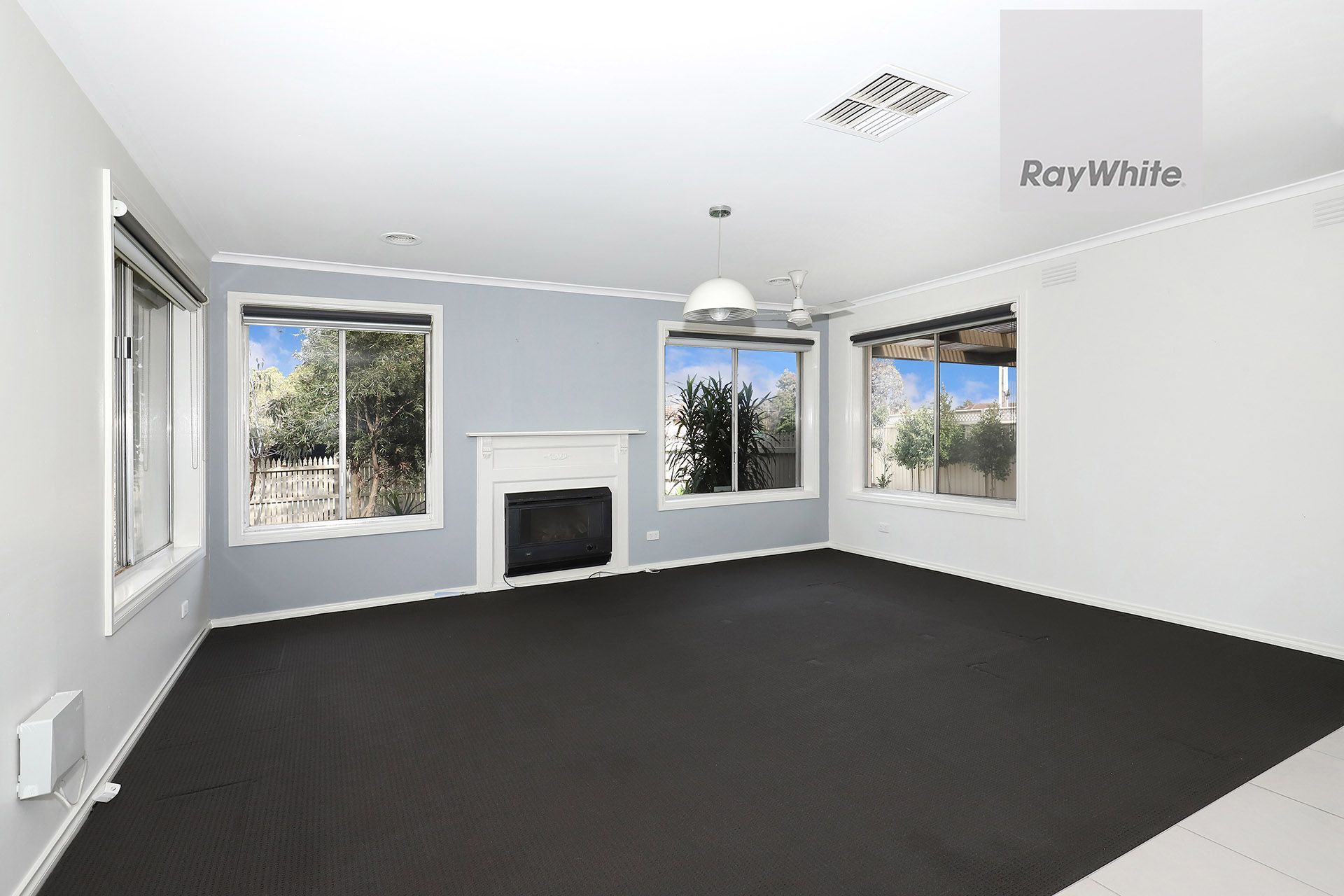 3 Katrina Drive, Gladstone Park, VIC 3043