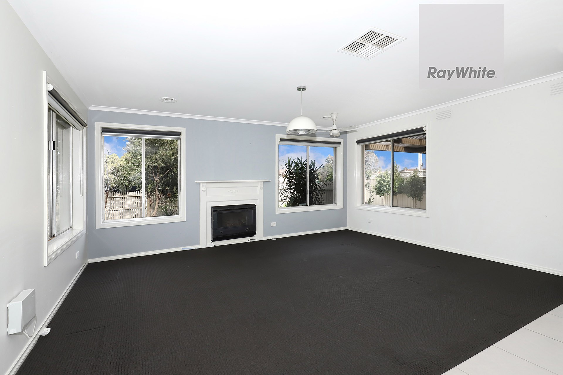 3 Katrina Drive, Gladstone Park, VIC 3043